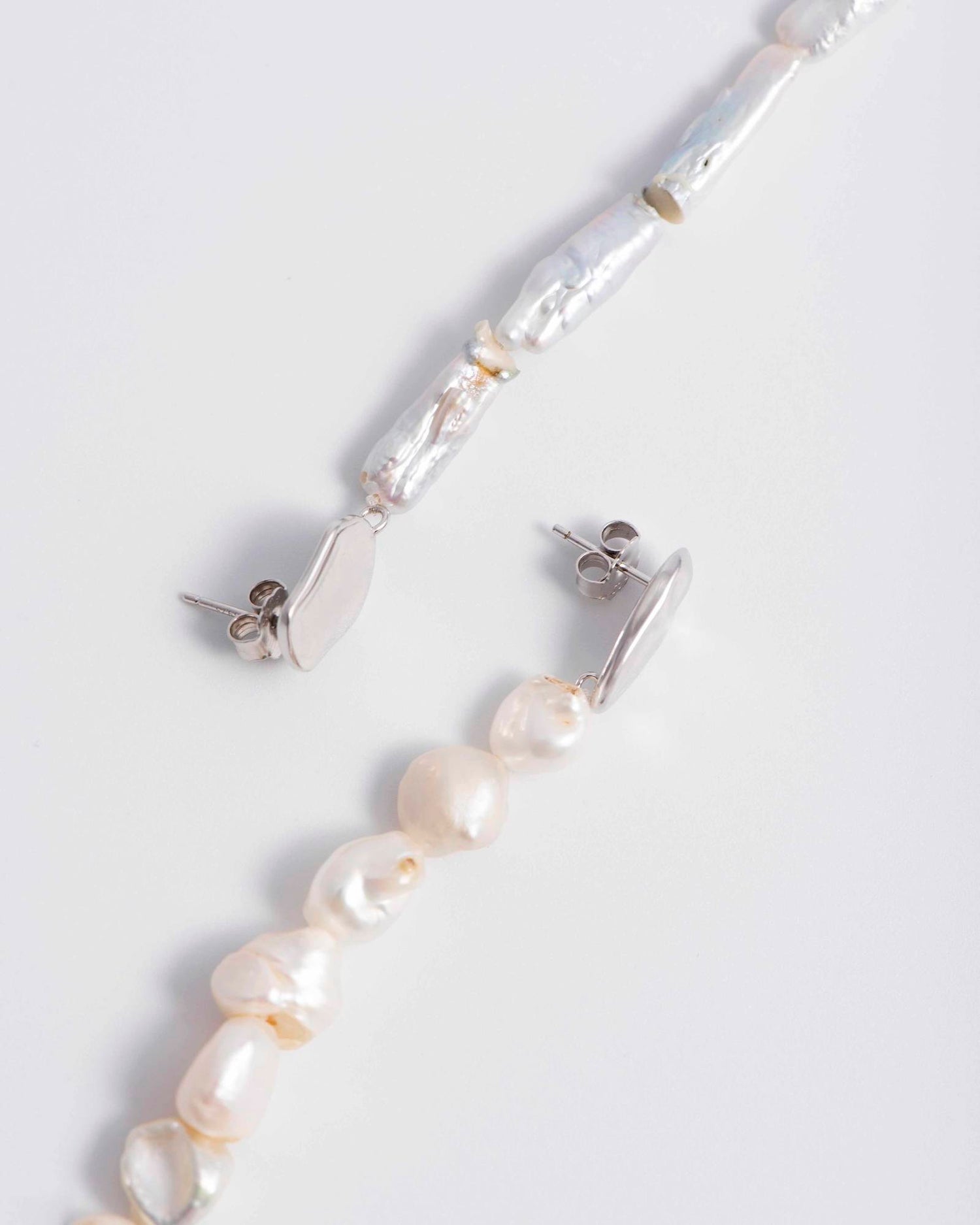 PEARL EARRINGS