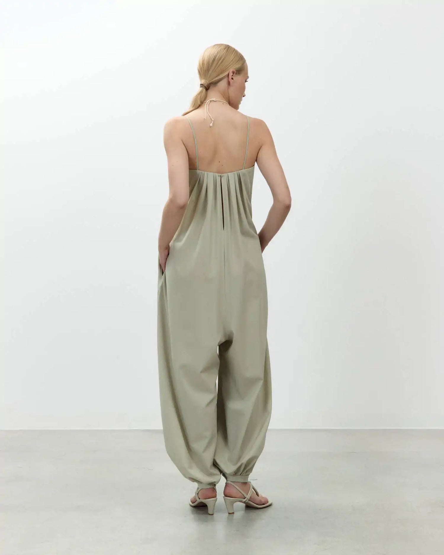 WOOL CANVAS BALOON SUIT