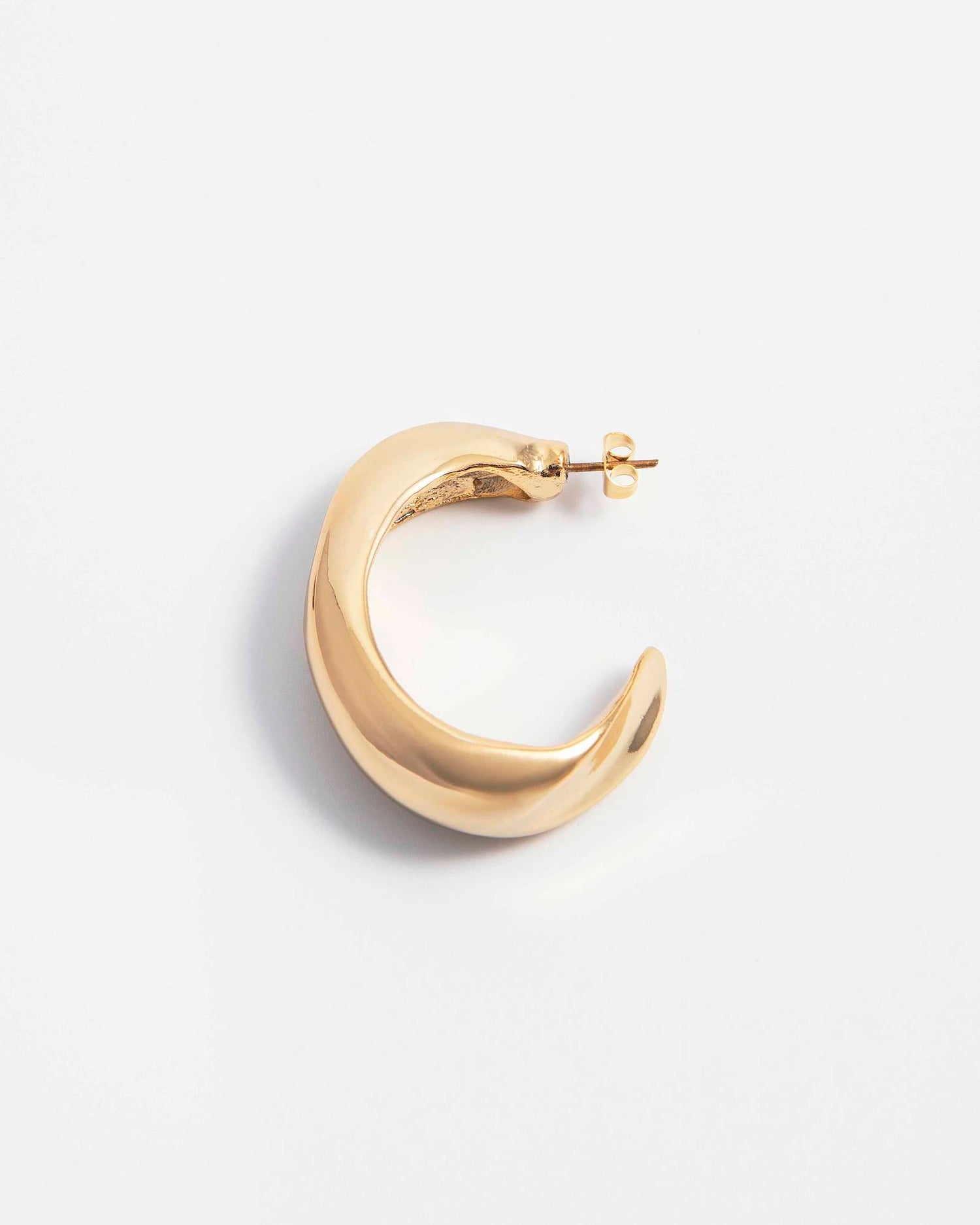 PAIR OF IRREGULAR EARRINGS