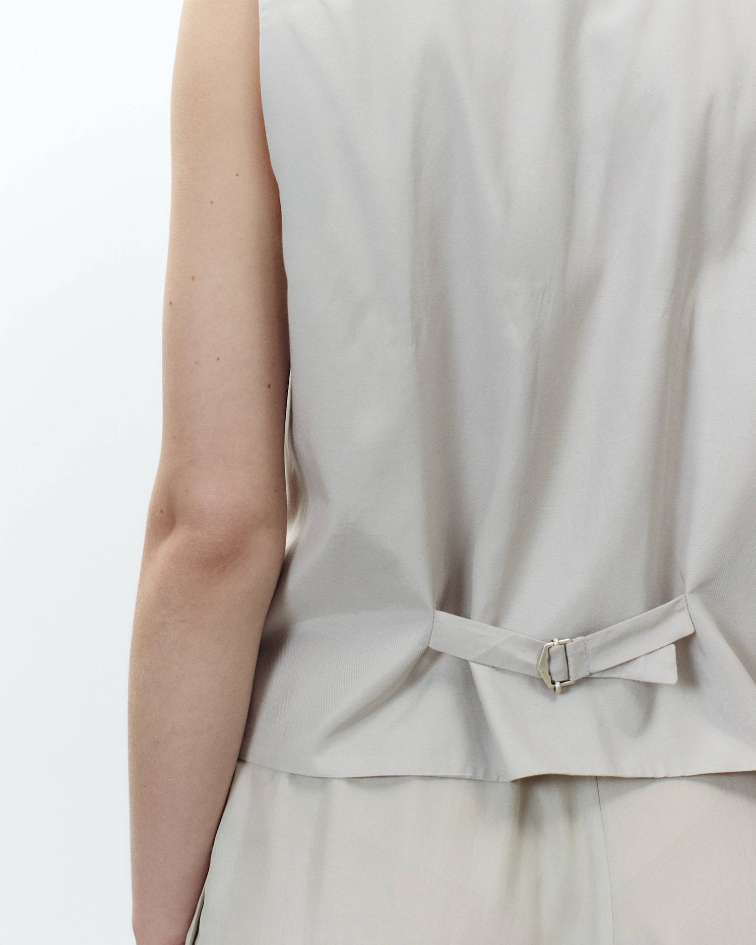 WRINKLED DEANNEEDLE VEST