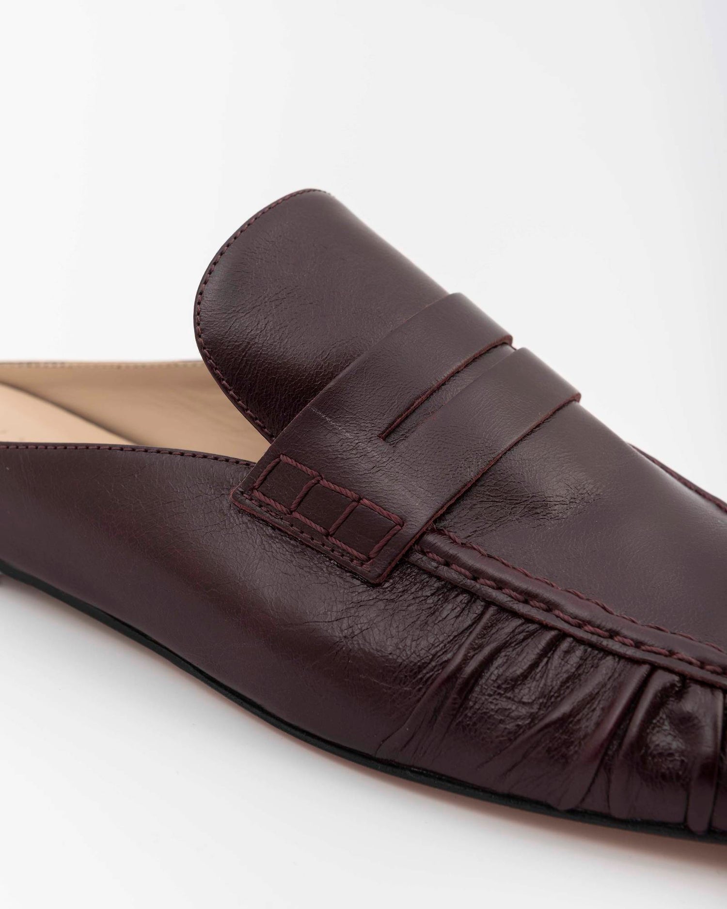 LEATHER MULE MOCCASIN