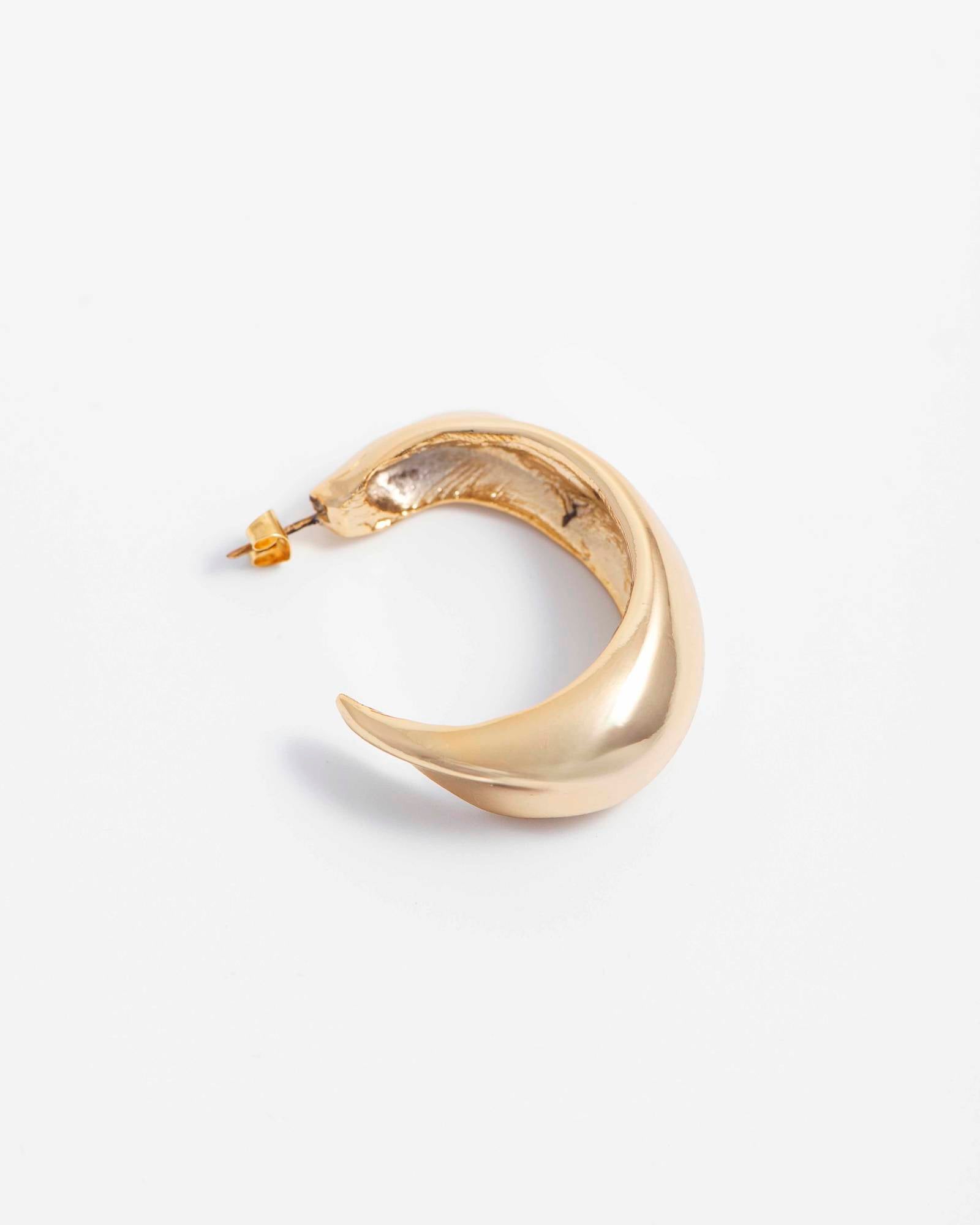 PAIR OF IRREGULAR EARRINGS