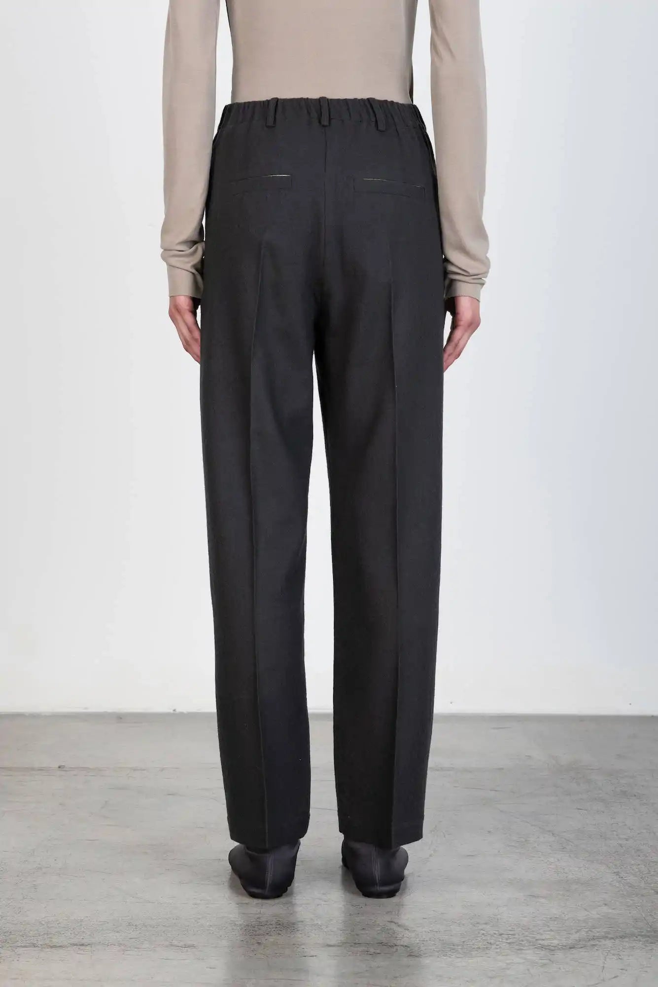 SOFT WOOL CIGARETTE PANTS
