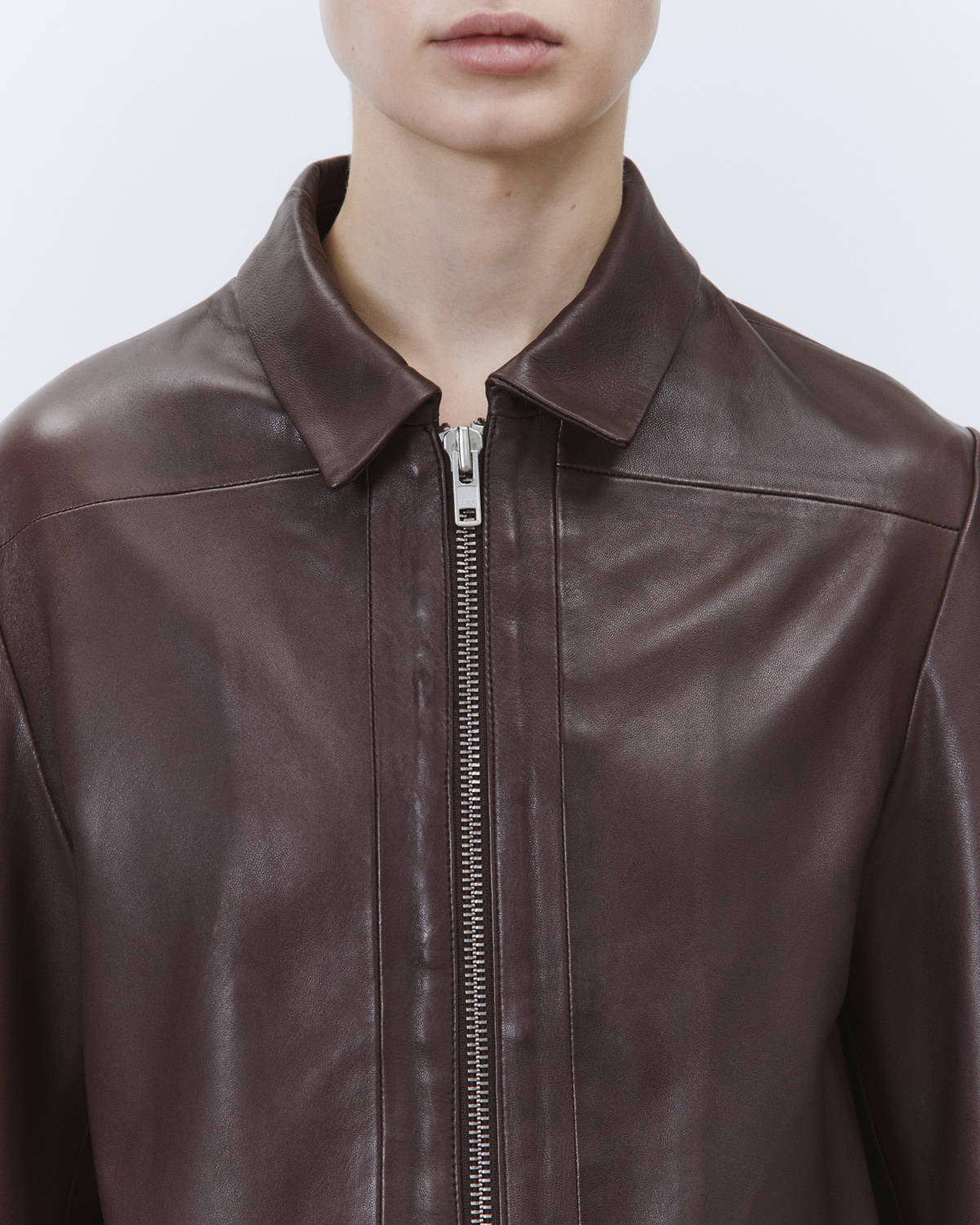 SHORT LEATHER JACKET