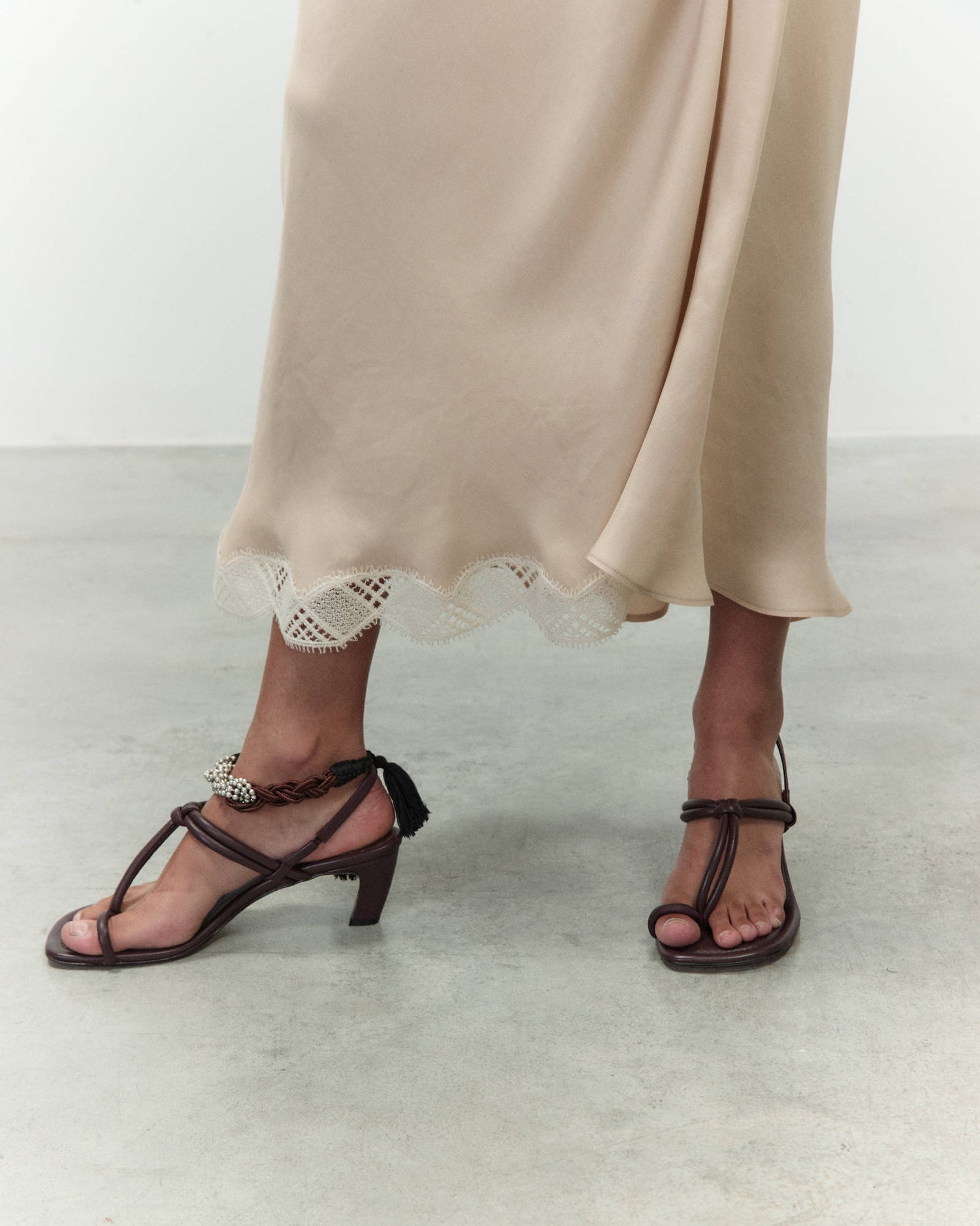 TWILL SKIRT WITH LACE