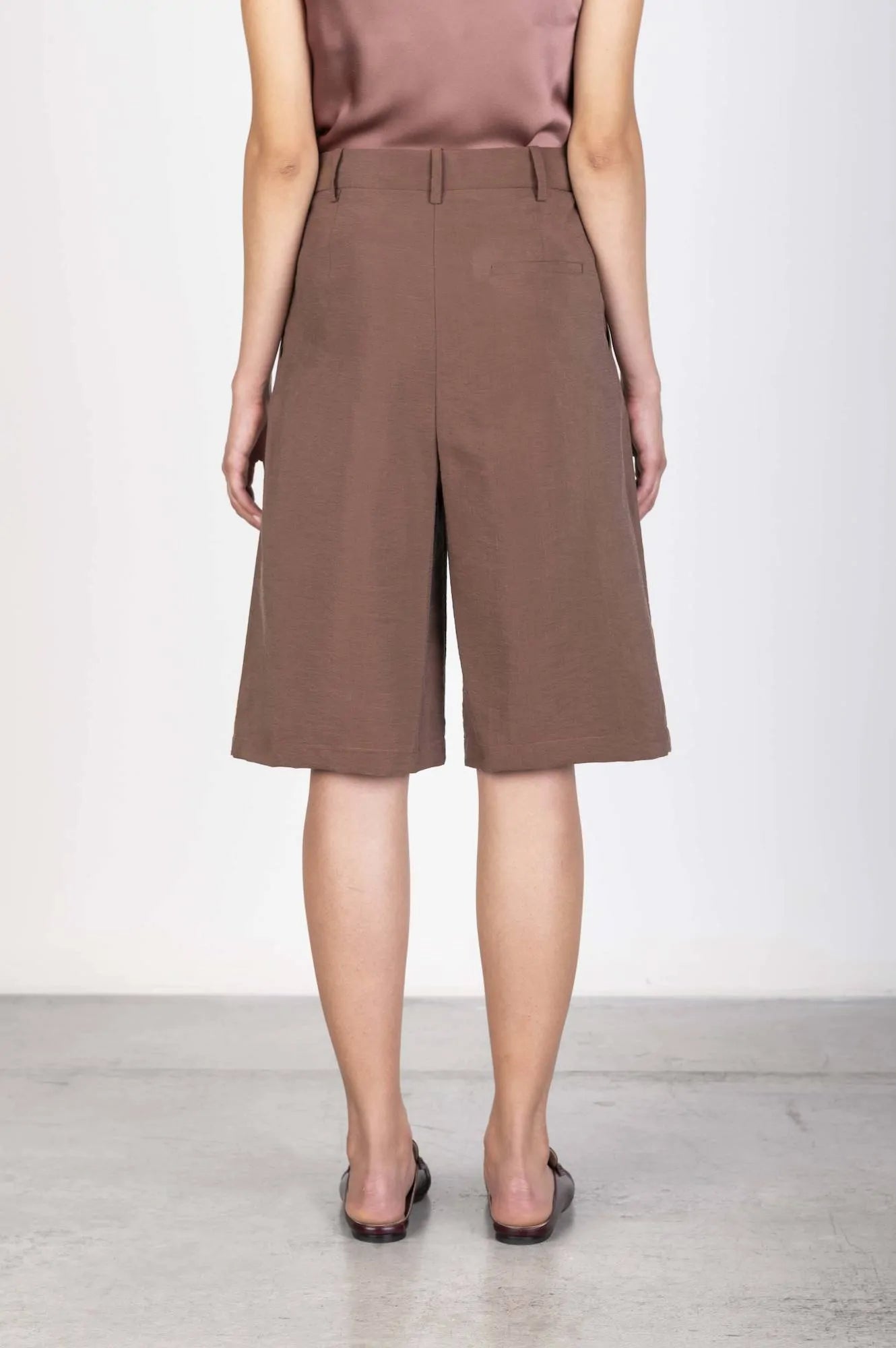 SILK TAILORED BERMUDA SHORTS