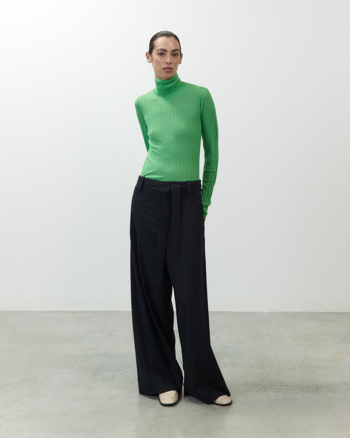WIDE-LEG FLANNEL TROUSERS