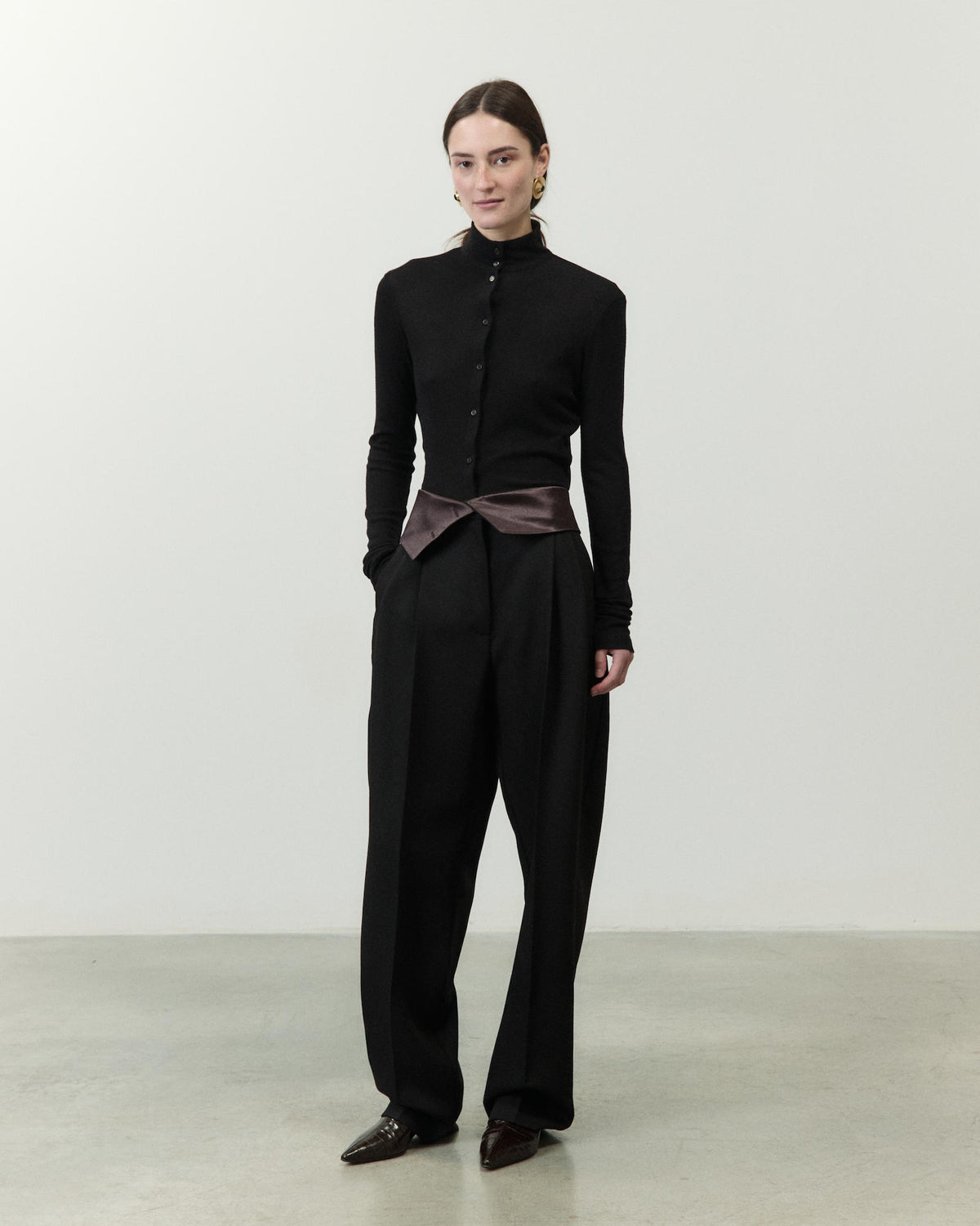 PANTALONE IN LANA CON BASCHINA