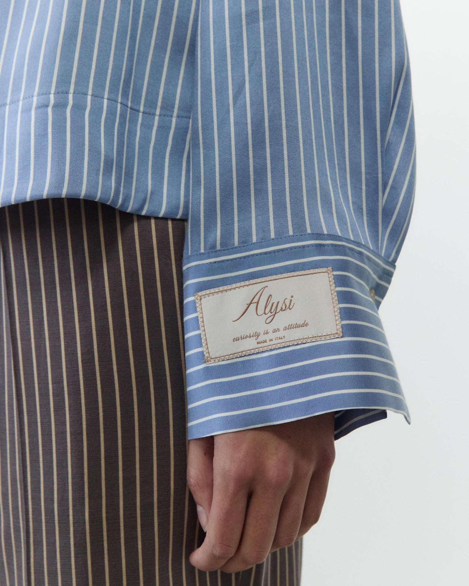 STRIPED BOXY SHIRT
