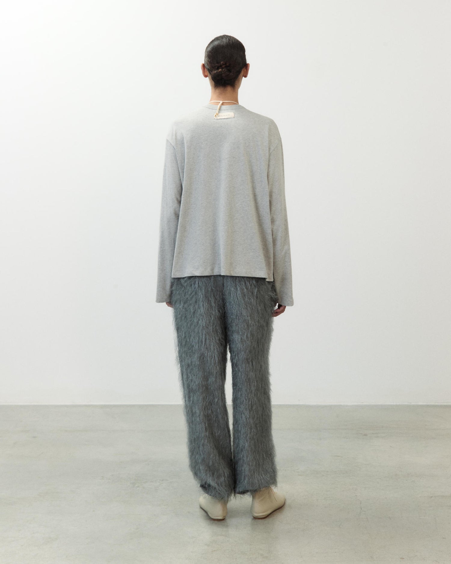 LONG SLEEVE EMBROIDERED T-SHIRT