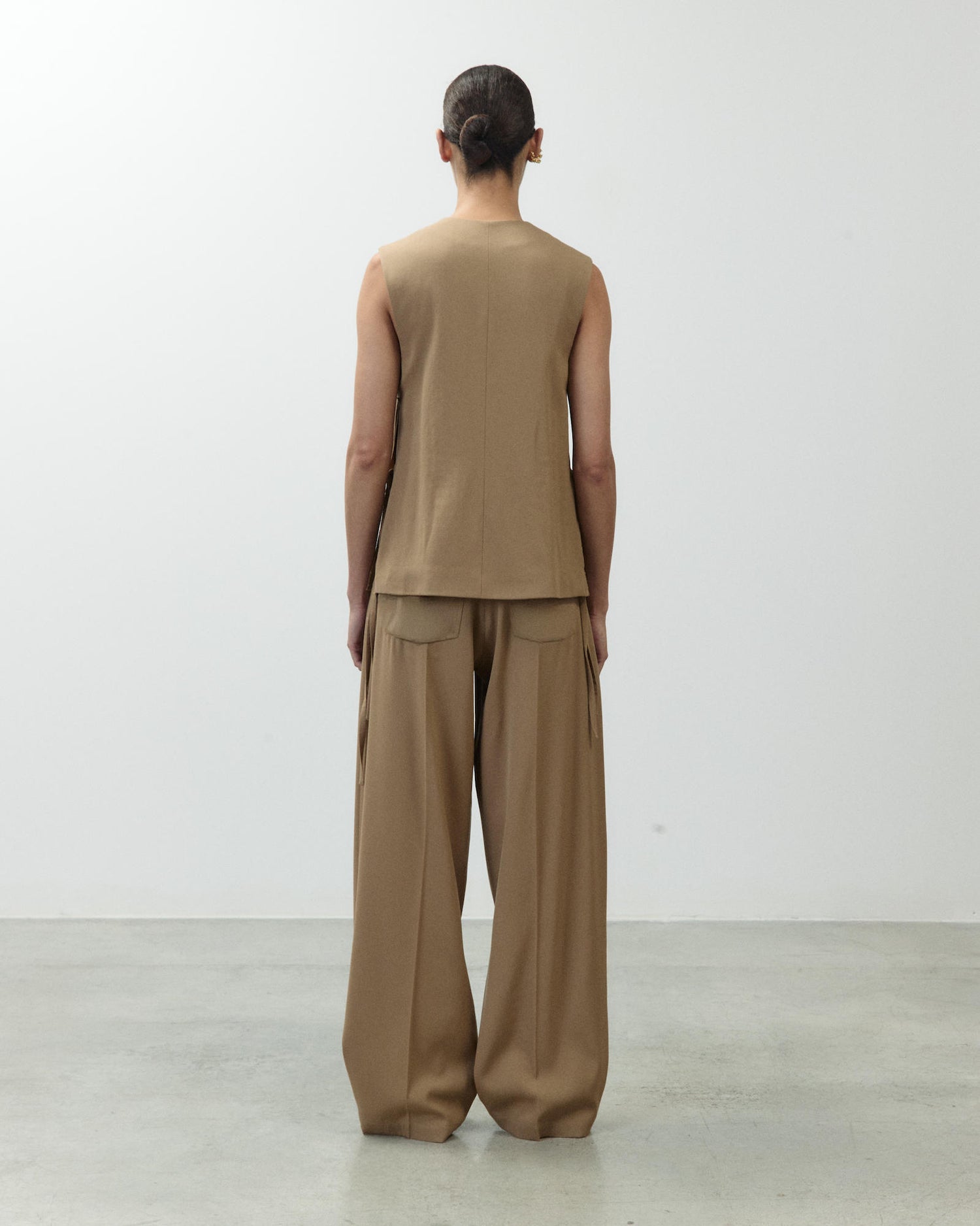 WOOL WAISTCOAT WITH SIDE SLITS