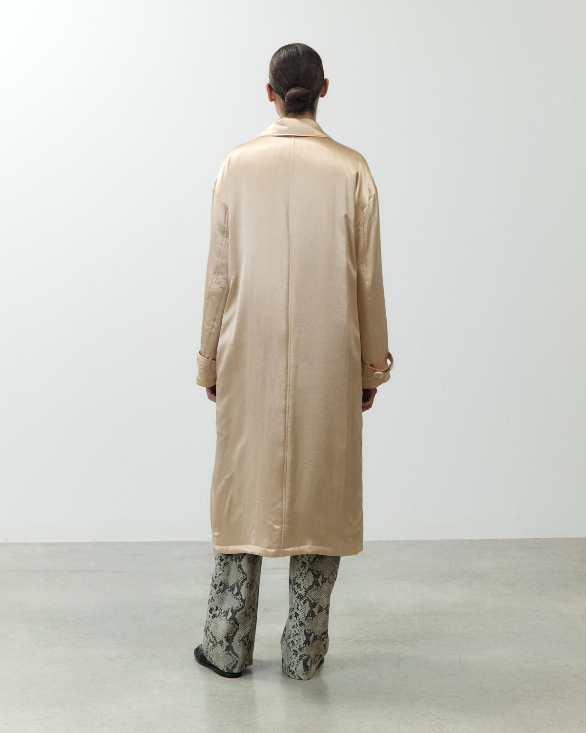 LONG SATIN COAT