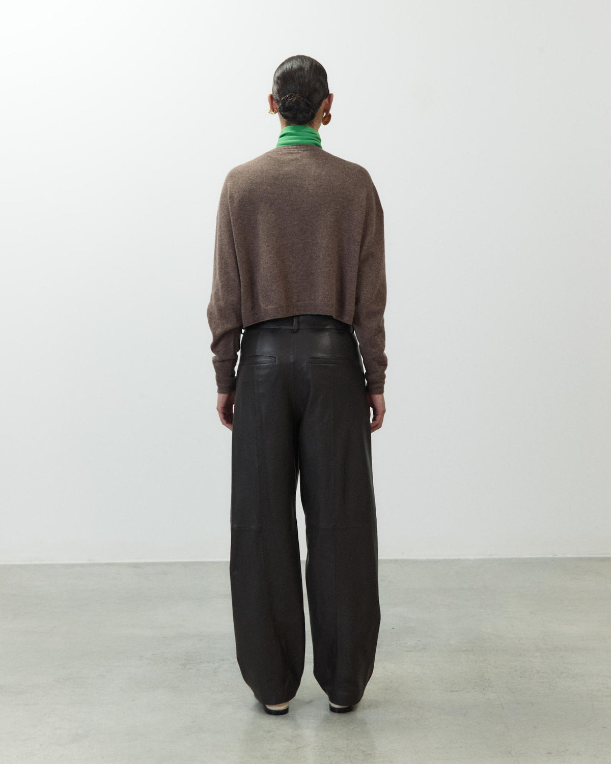 LEATHER BARREL TROUSERS