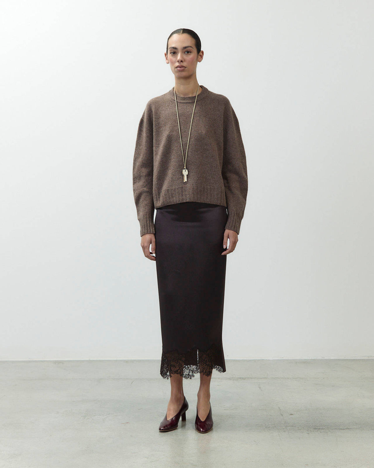 CASHMERE CREW NECK SWEATER
