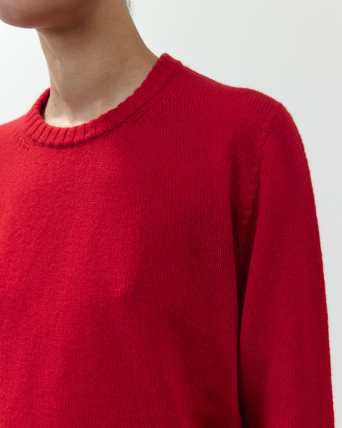 CASHMERE CREW NECK SWEATER