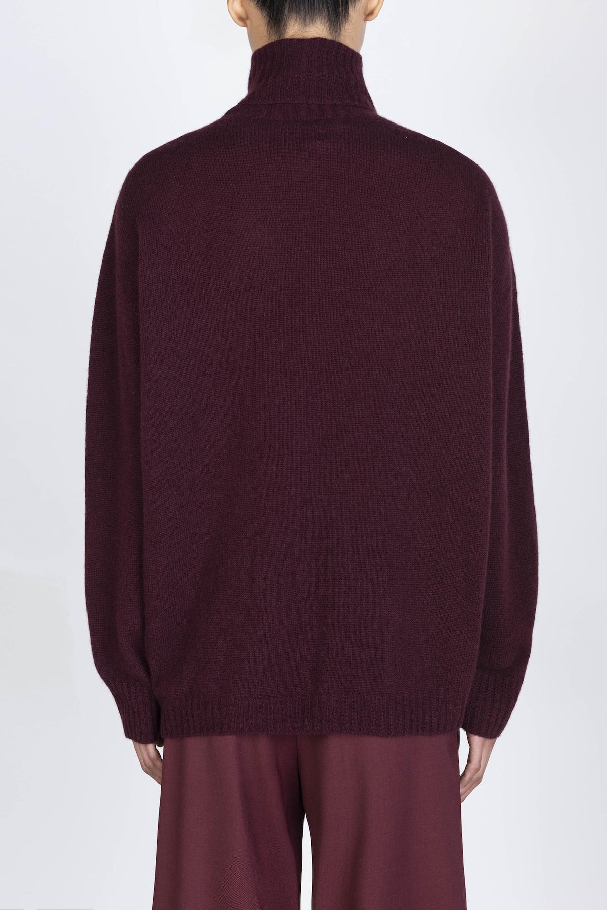 CASHMERE TURTLENECK SWEATER