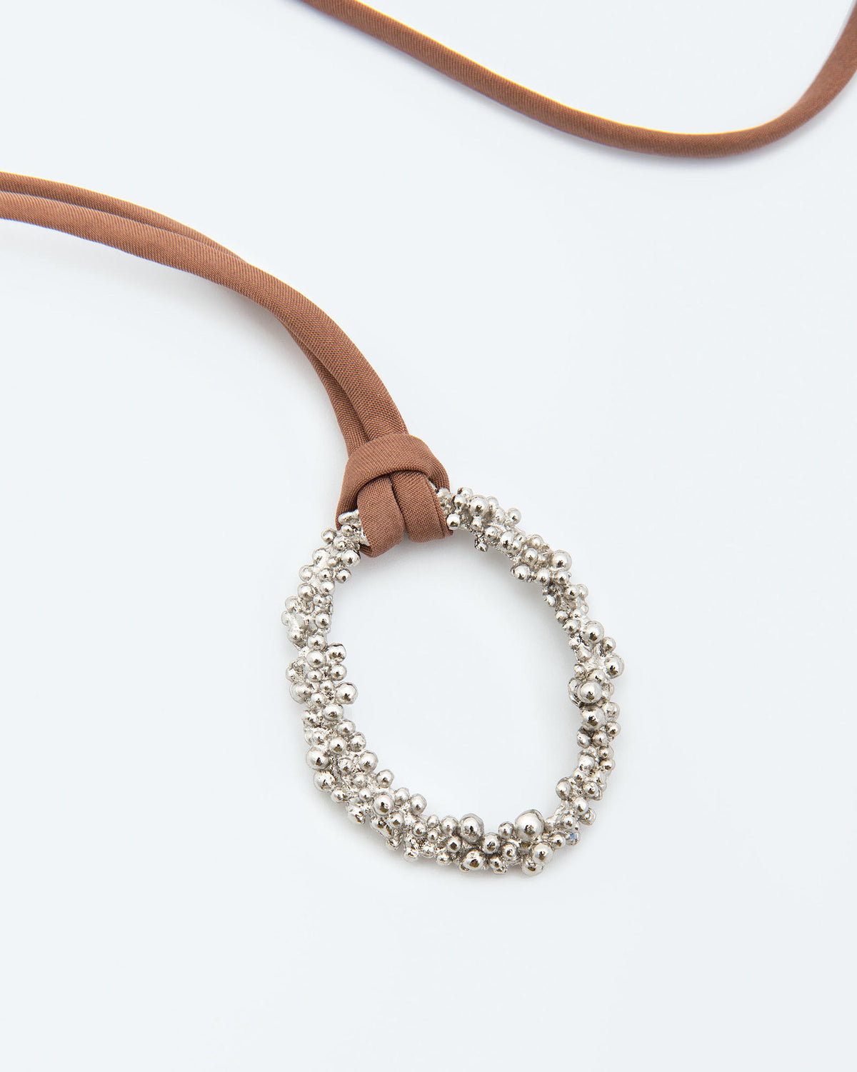 NECKLACE WITH PENDANT