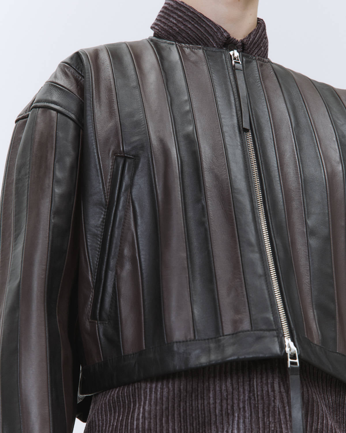 SHORT STRIPE LEATHER JACKET