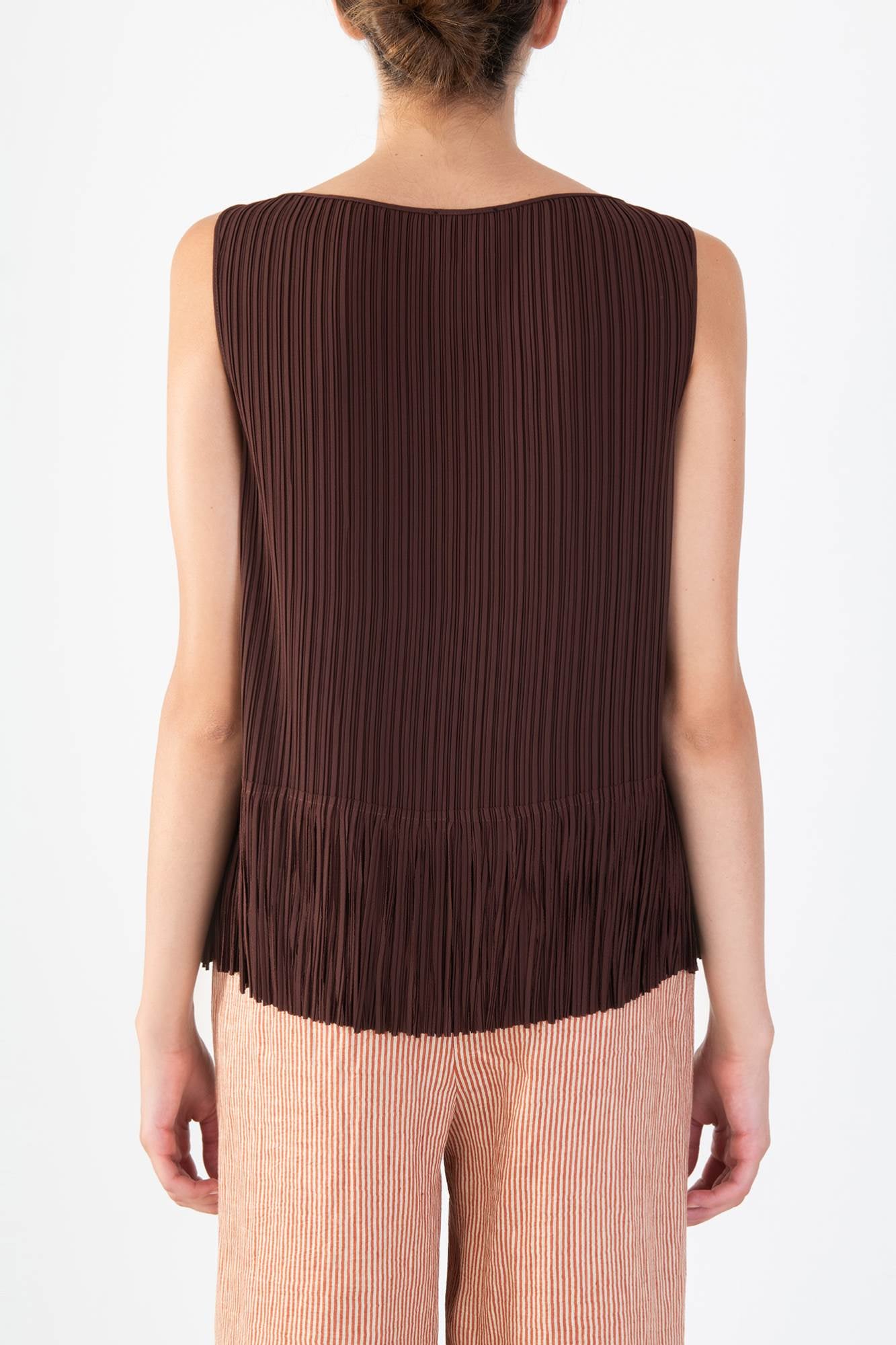 PLEATED TOP WITH FRINGES