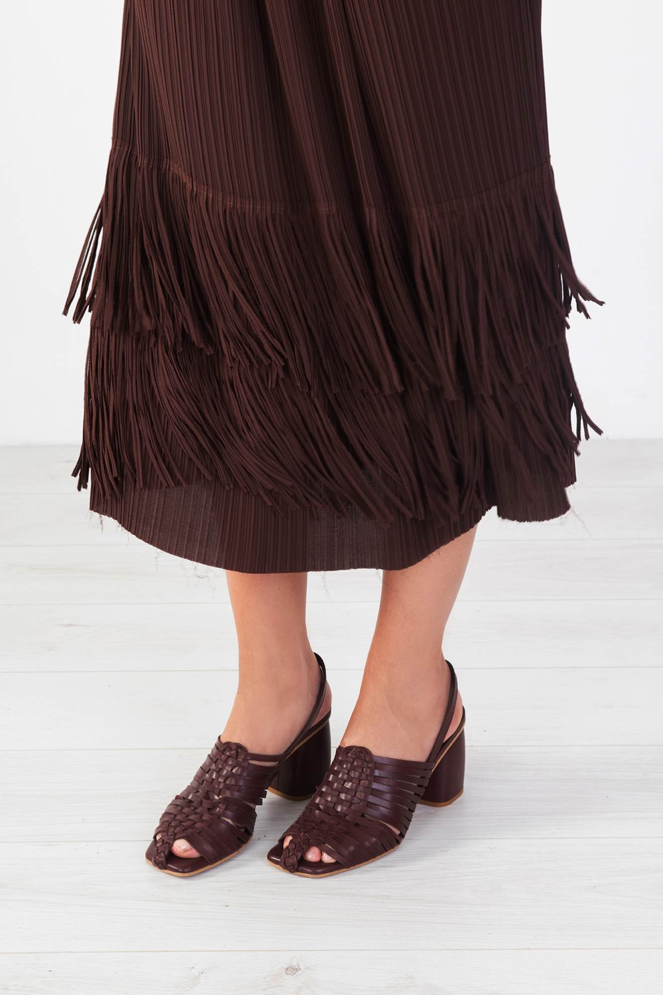PLEATED MIDI SKIRT WITH FRINGES