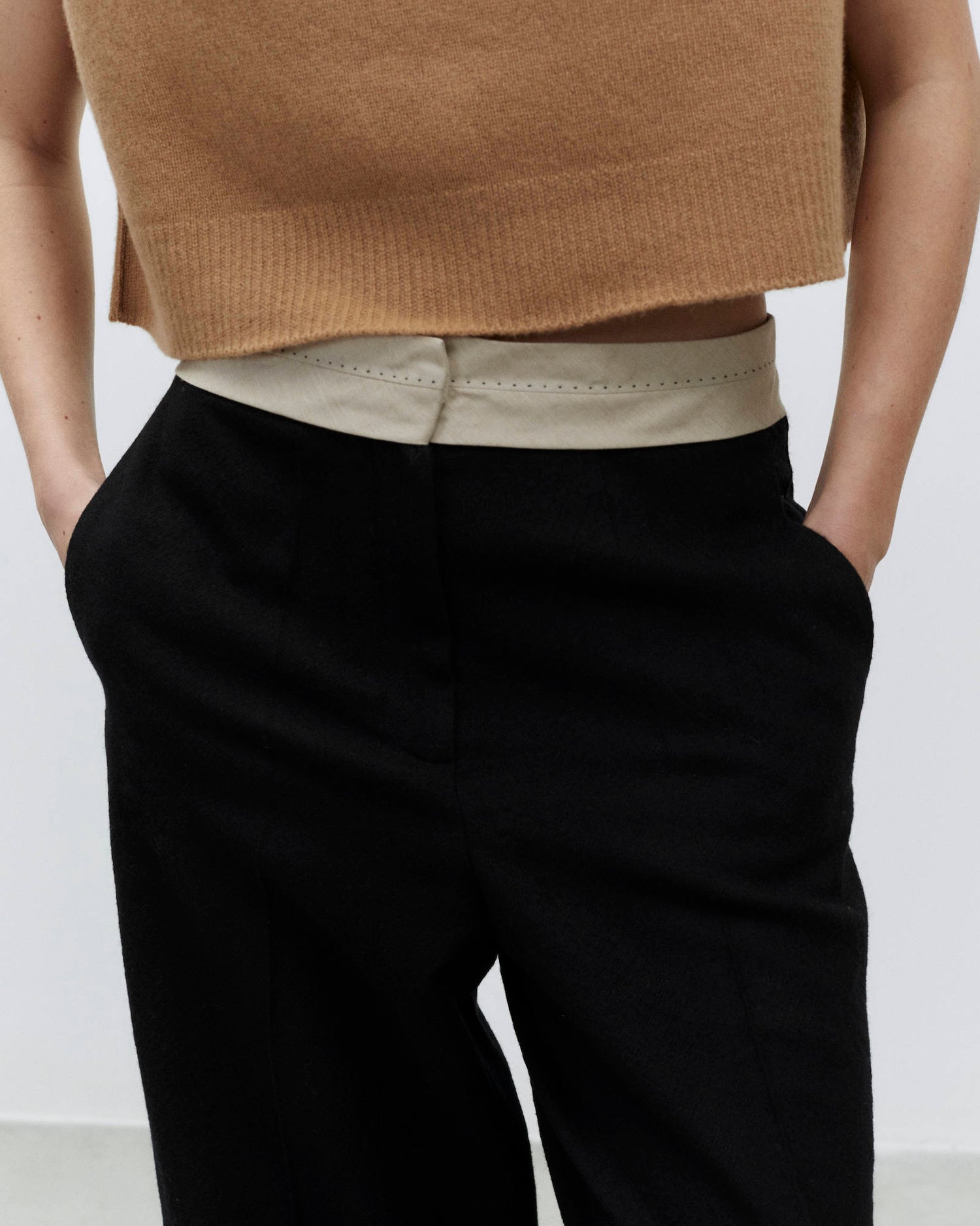 STRAIGHT SOFT WOOL TROUSERS