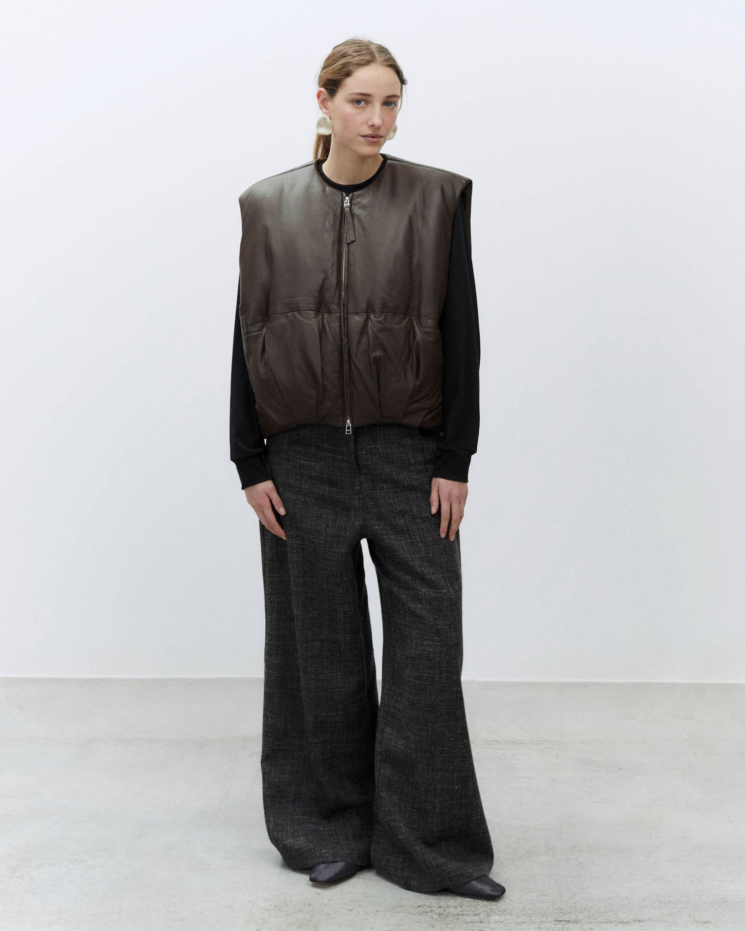 PUFFED LEATHER DOWN JACKET