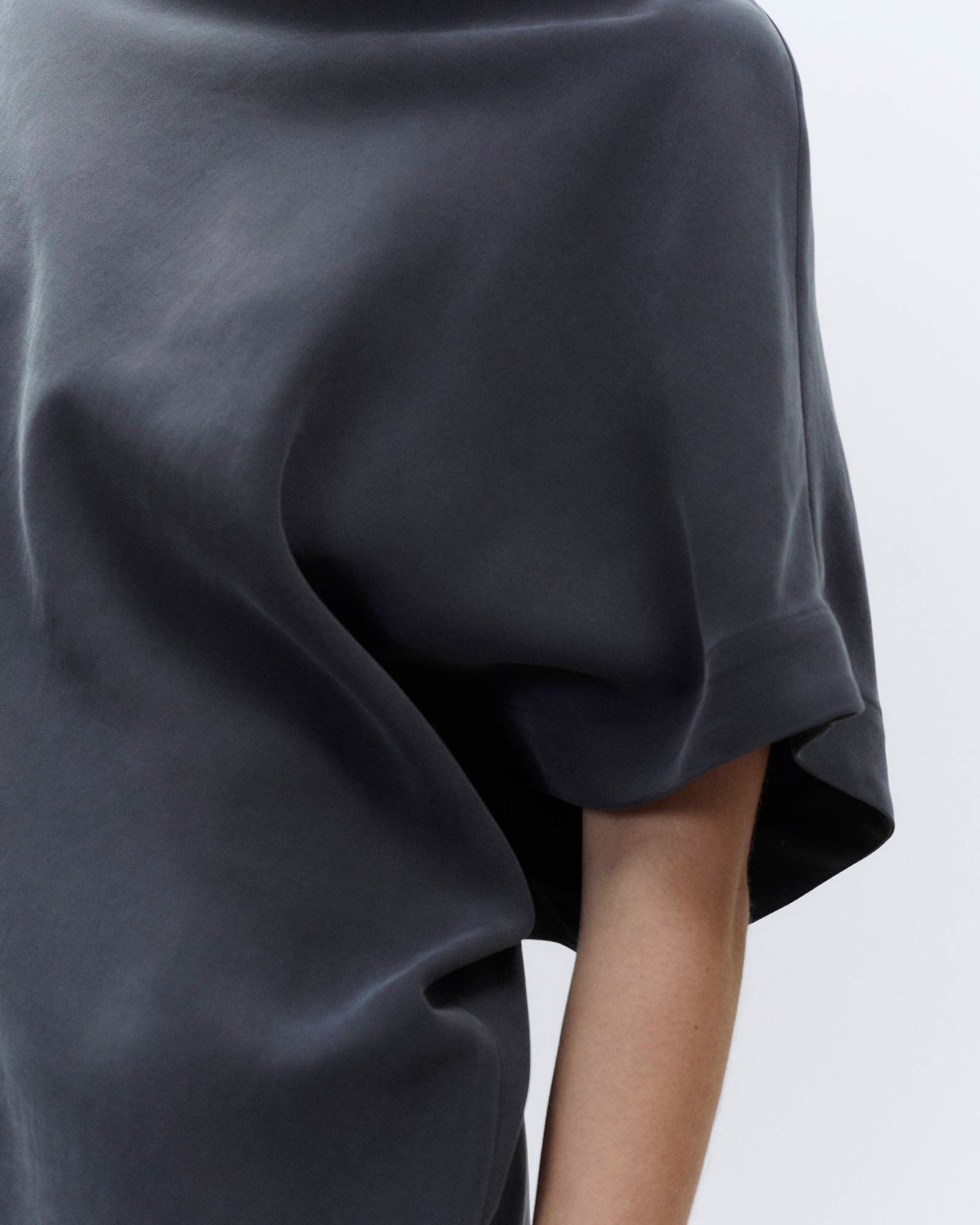 CUPRO EFFECT DRESS