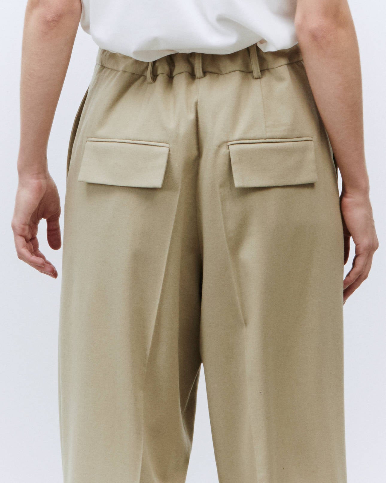 STRAIGHT PANTS WITH ELASTIC WAIST