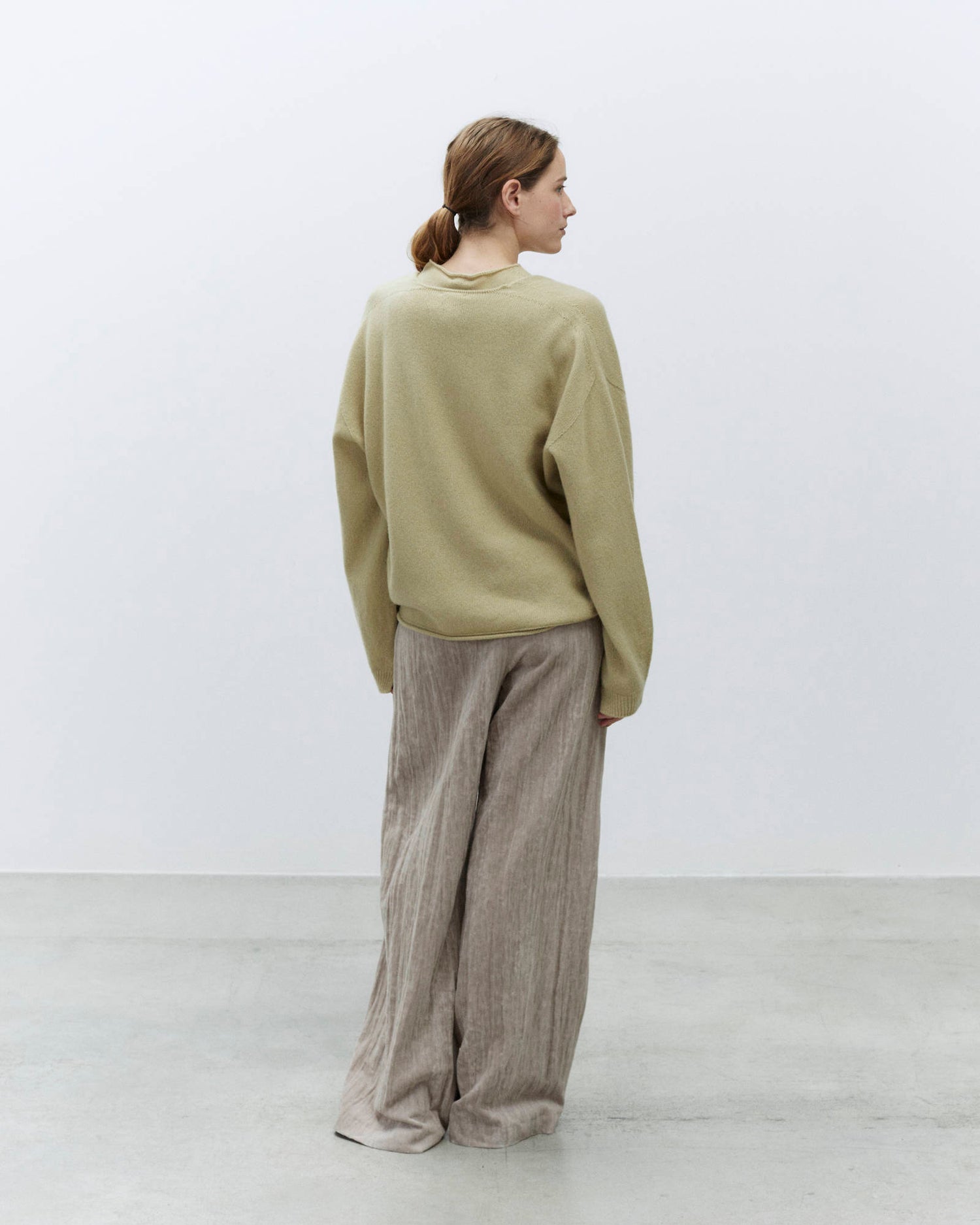 SUPER SOFT TOP AND SWEATER