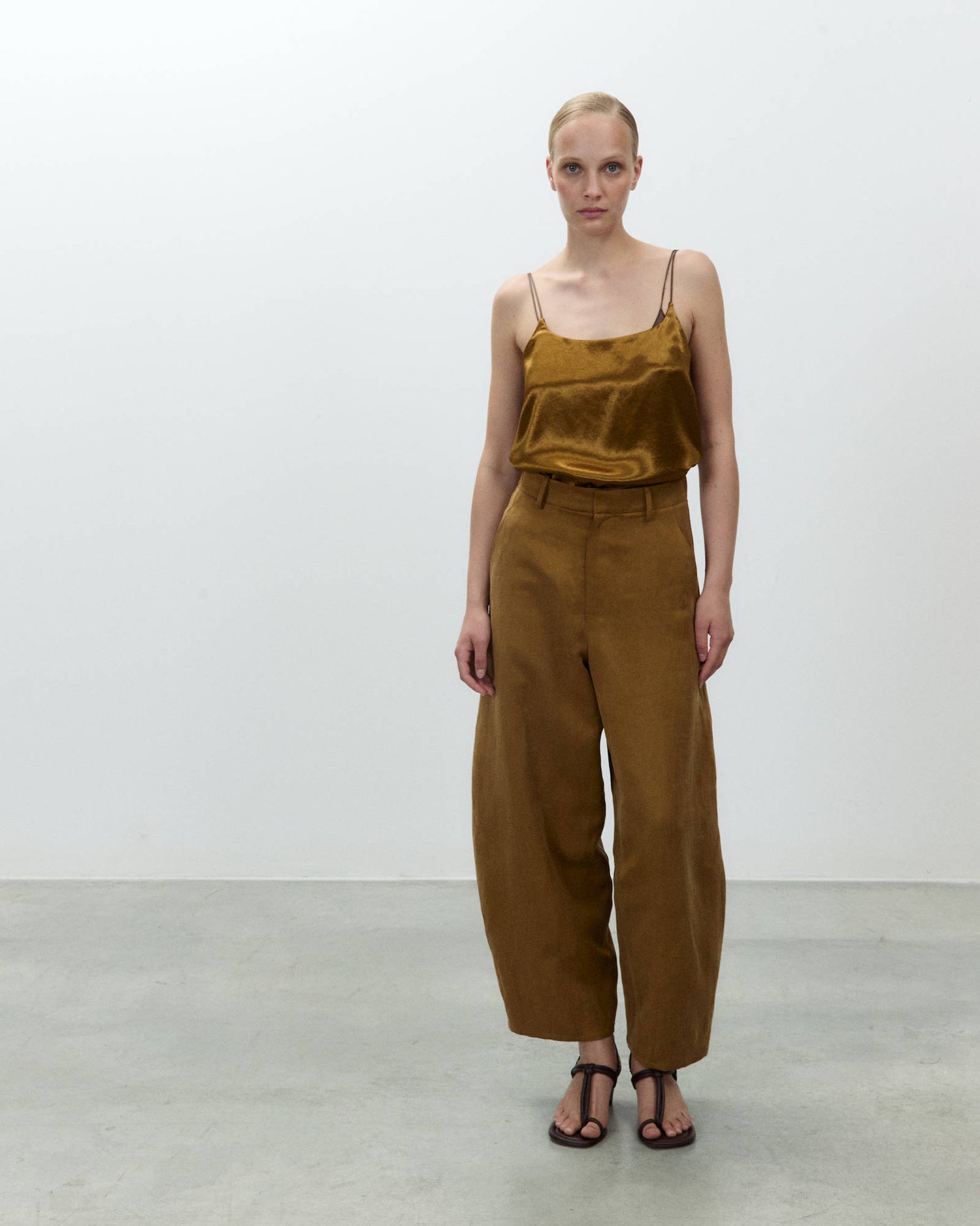 BARREL LINEN TROUSERS