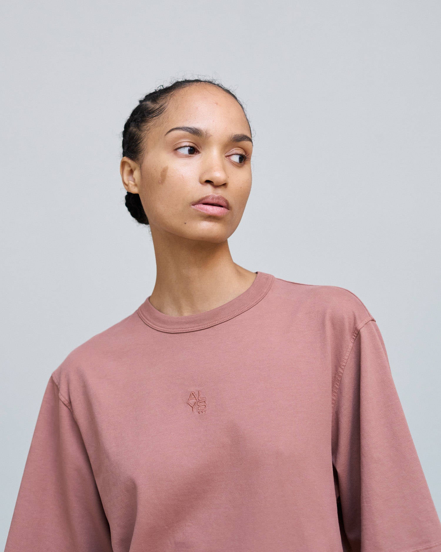 OVERSIZED T-SHIRT WITH Blush EMBROIDERY