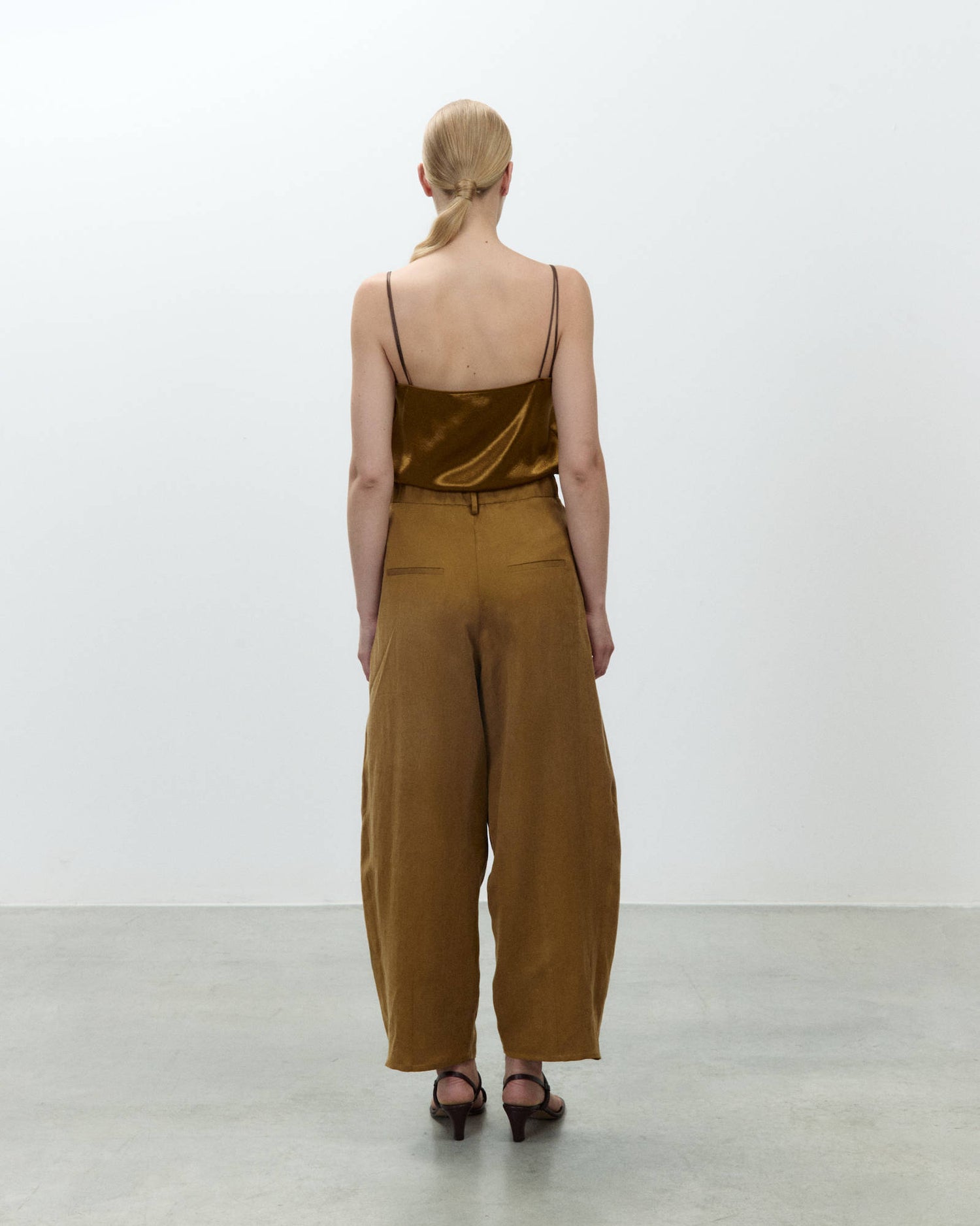 BARREL LINEN TROUSERS