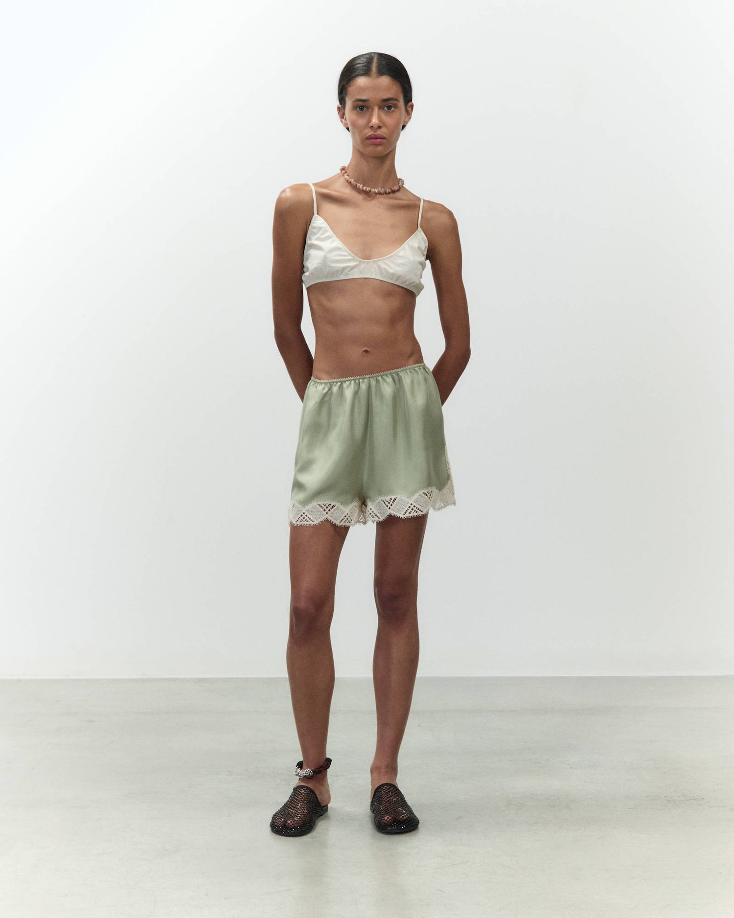 TWILL SHORTS WITH LACE