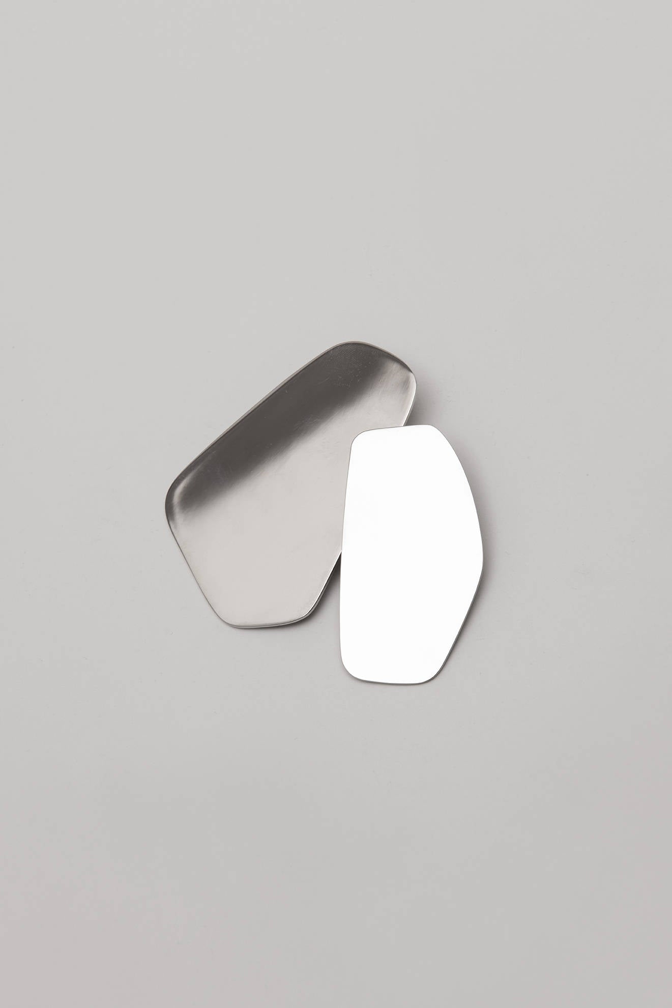 IRREGULAR EARRINGS MIRROR PLATES SILVER