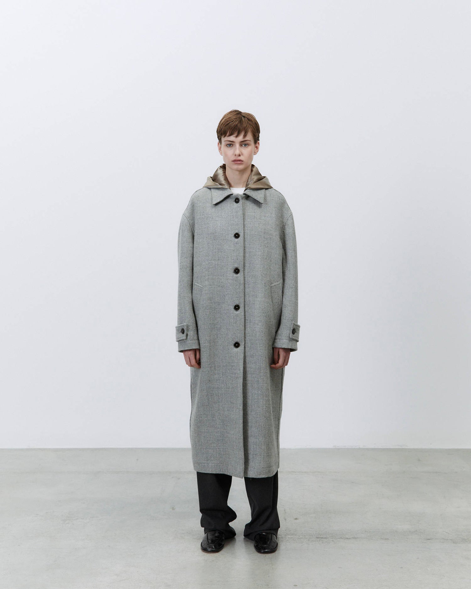 LONG WOOL COAT WITH HOOD