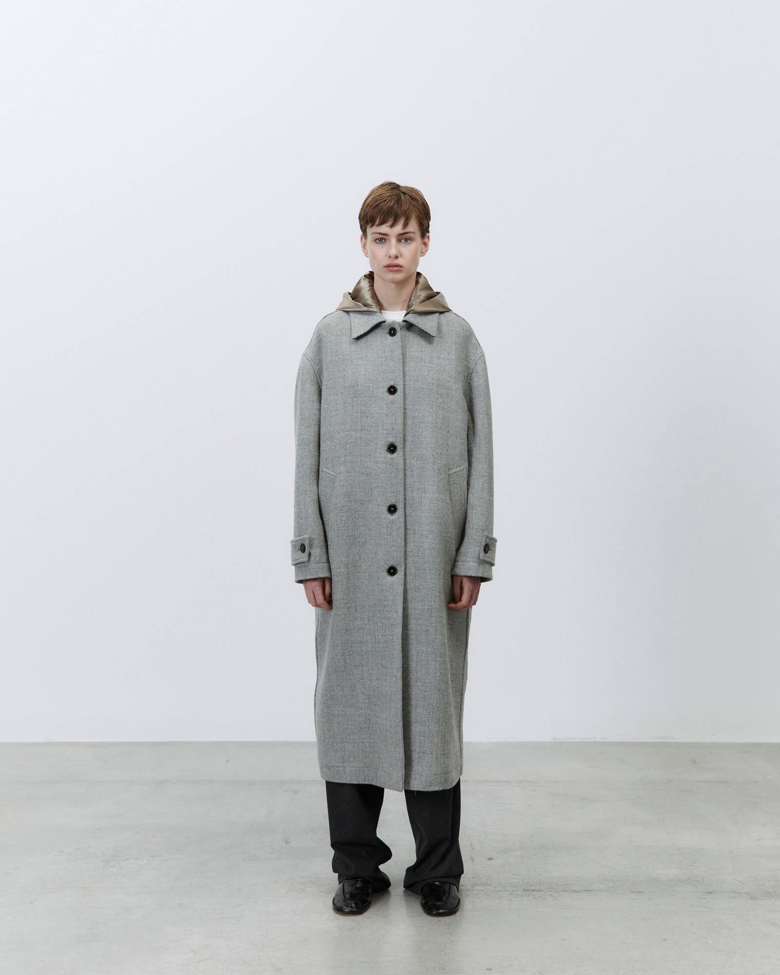 LONG WOOL COAT WITH HOOD