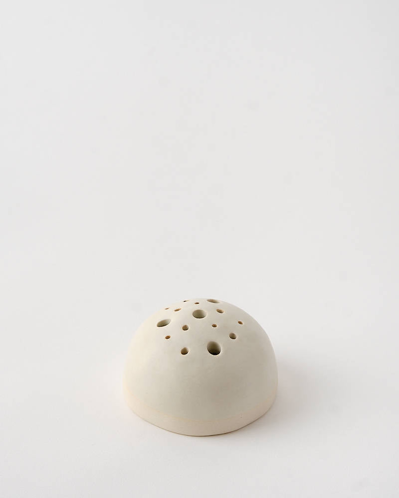 FLOWER FROG (size L) White