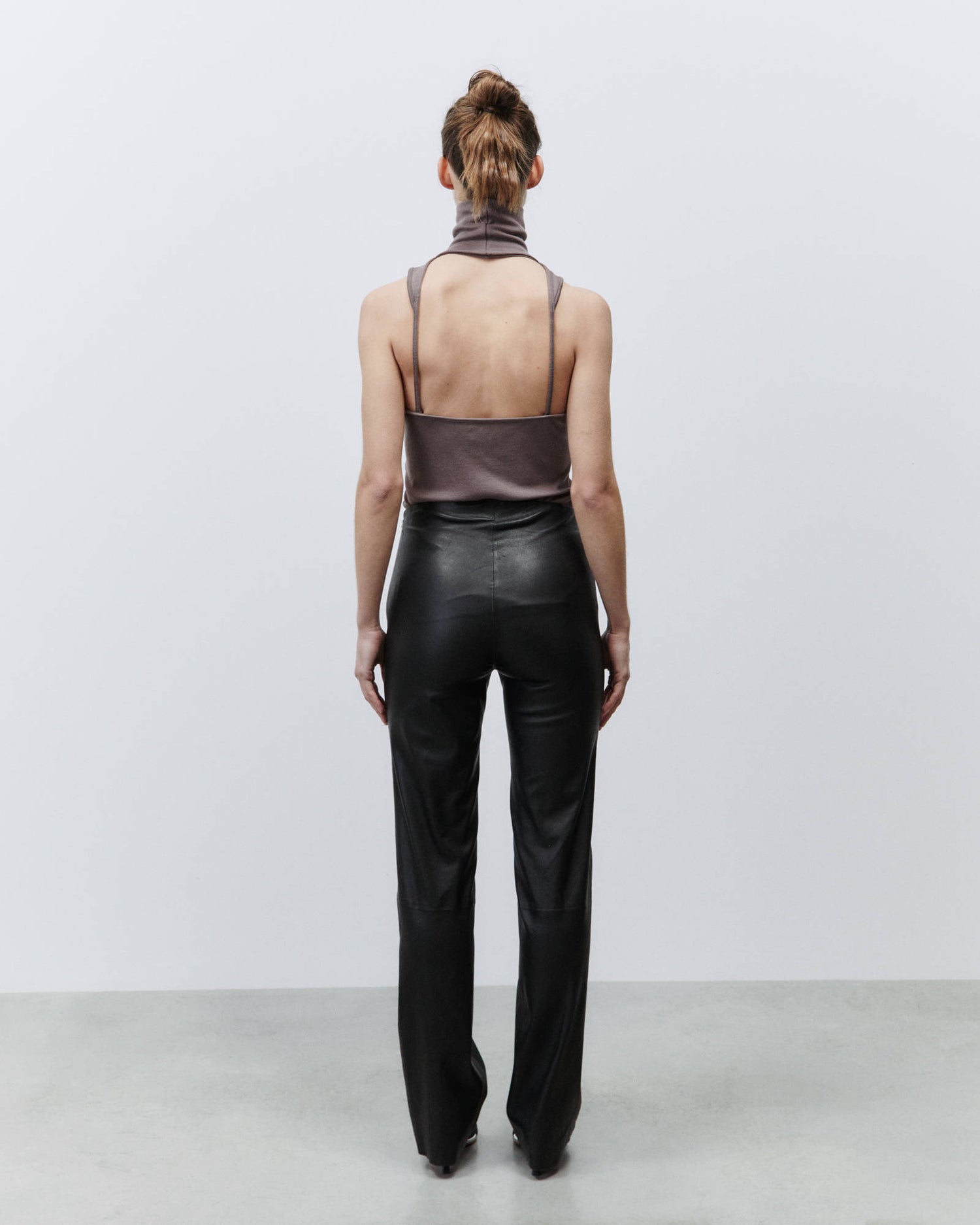 STRETCH LEATHER PANTS