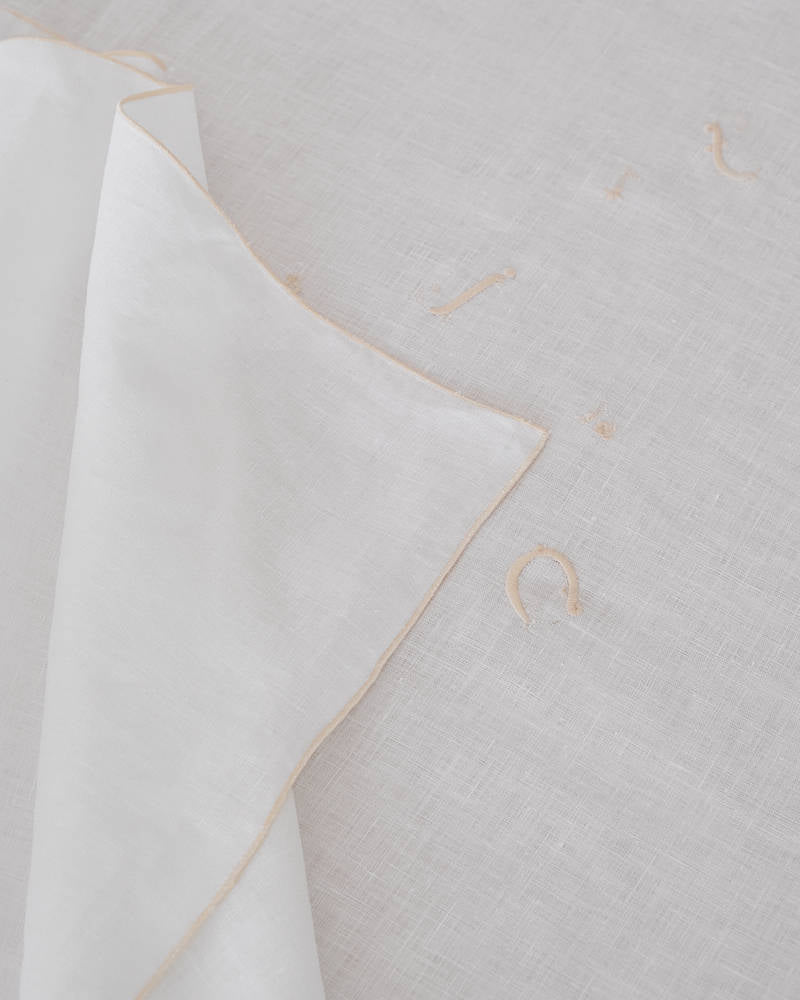 CURIOSITY TABLECLOTH