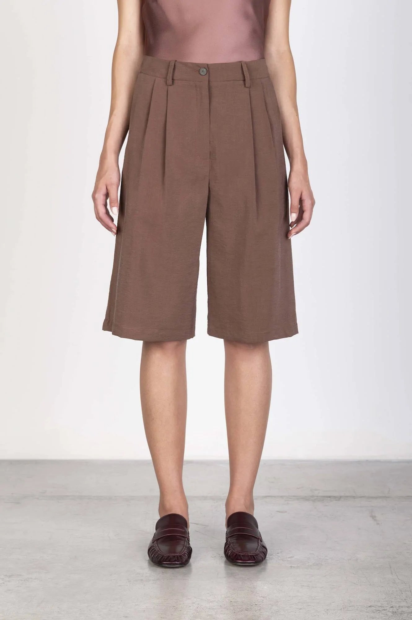 SILK TAILORED BERMUDA SHORTS