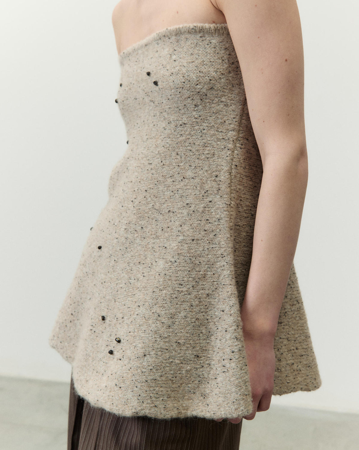 KNIT BUSTIER TOP WITH EMBROIDERY