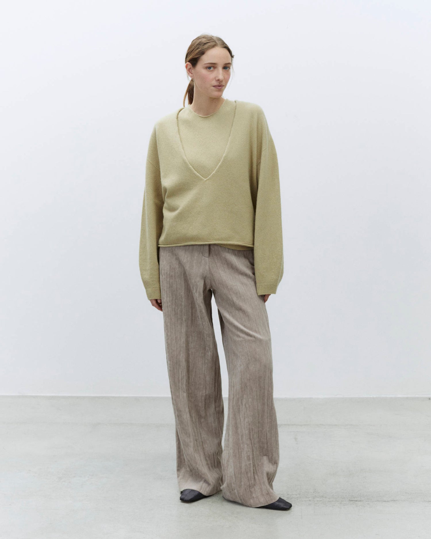 SUPER SOFT TOP AND SWEATER