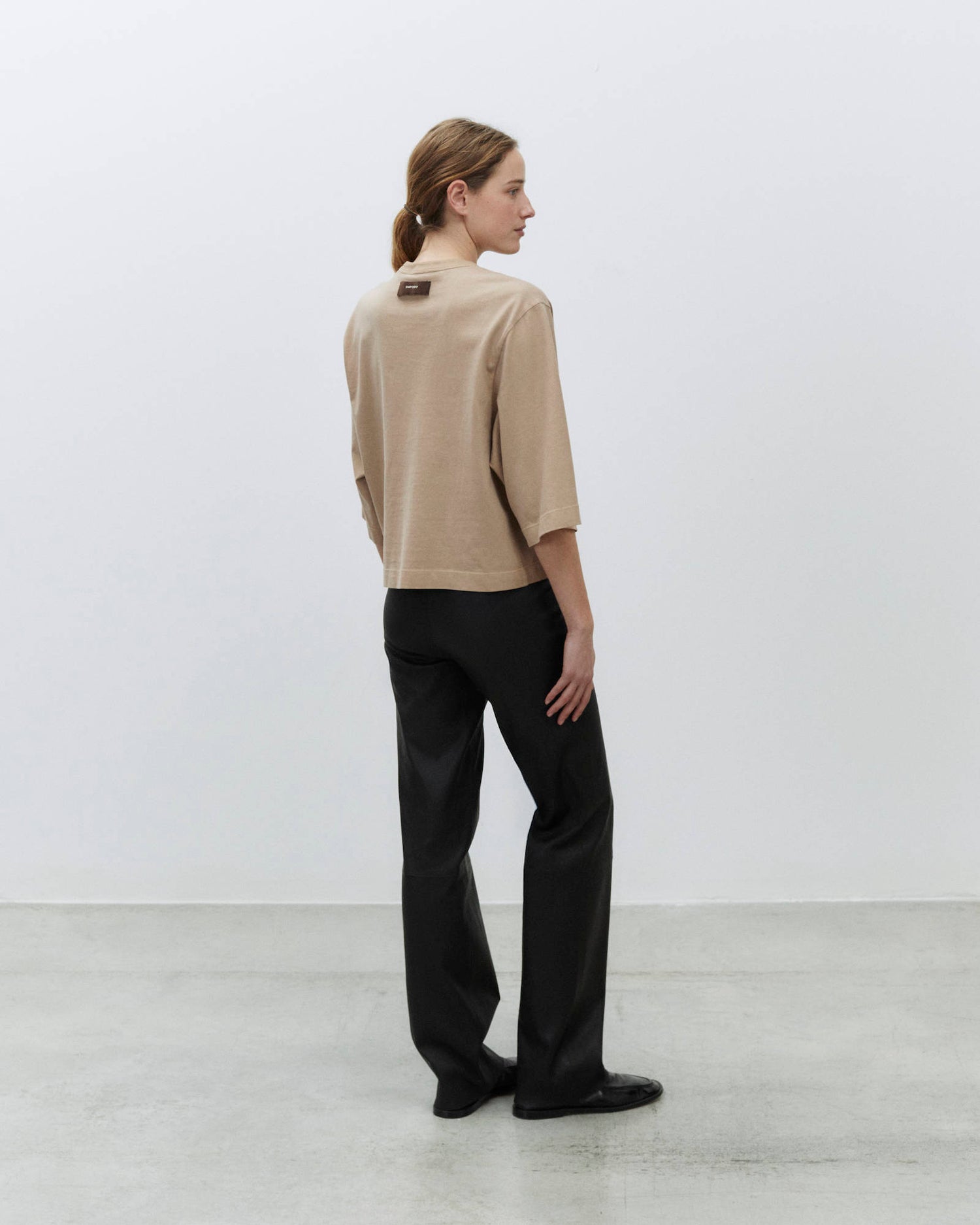 EMBROIDERED BOXY T-SHIRT