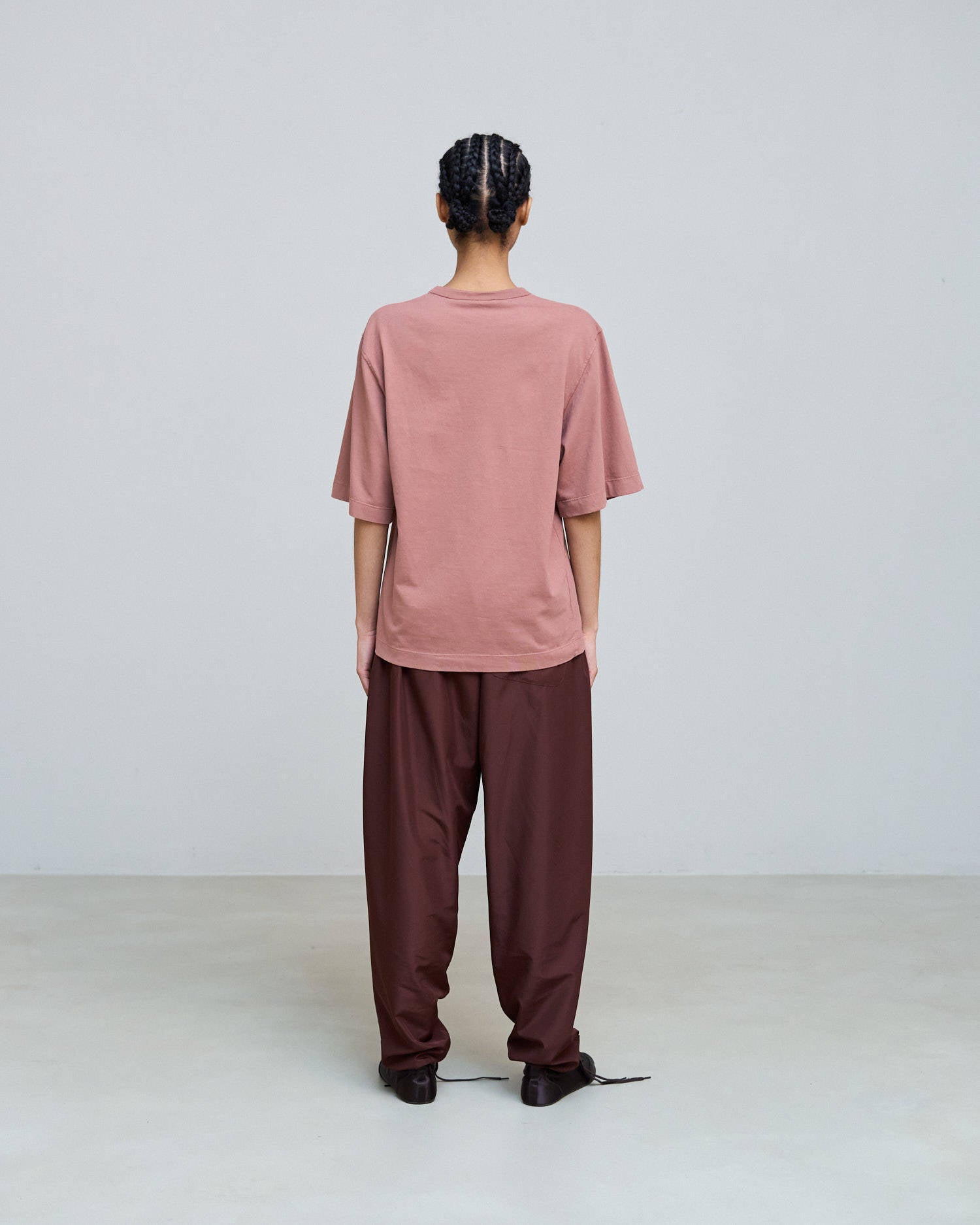 OVERSIZED T-SHIRT WITH Blush EMBROIDERY
