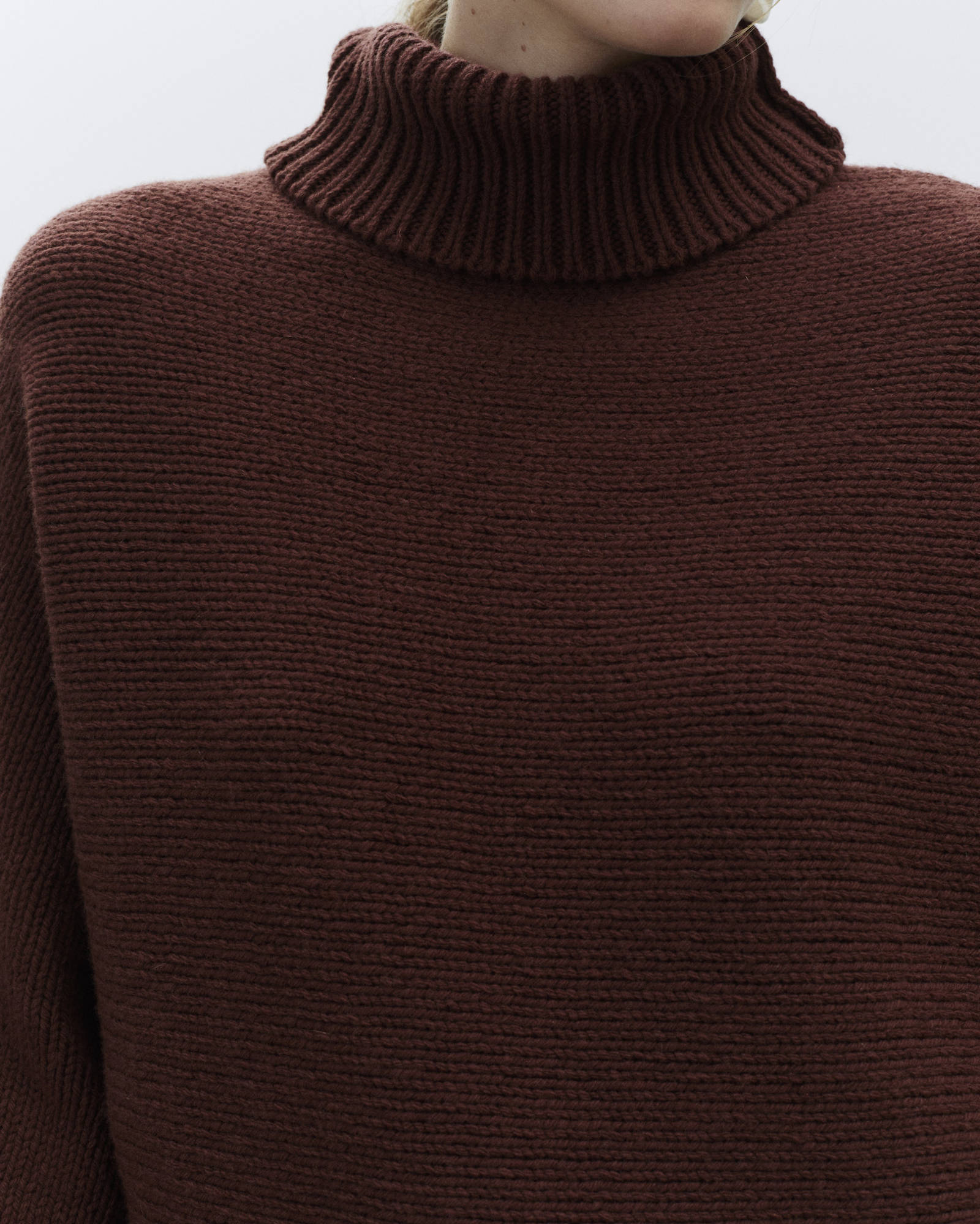 SUPER WOOL RUST SWEATER