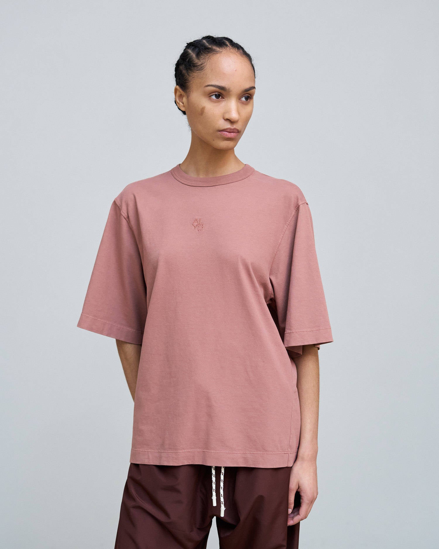 OVERSIZED T-SHIRT WITH Blush EMBROIDERY