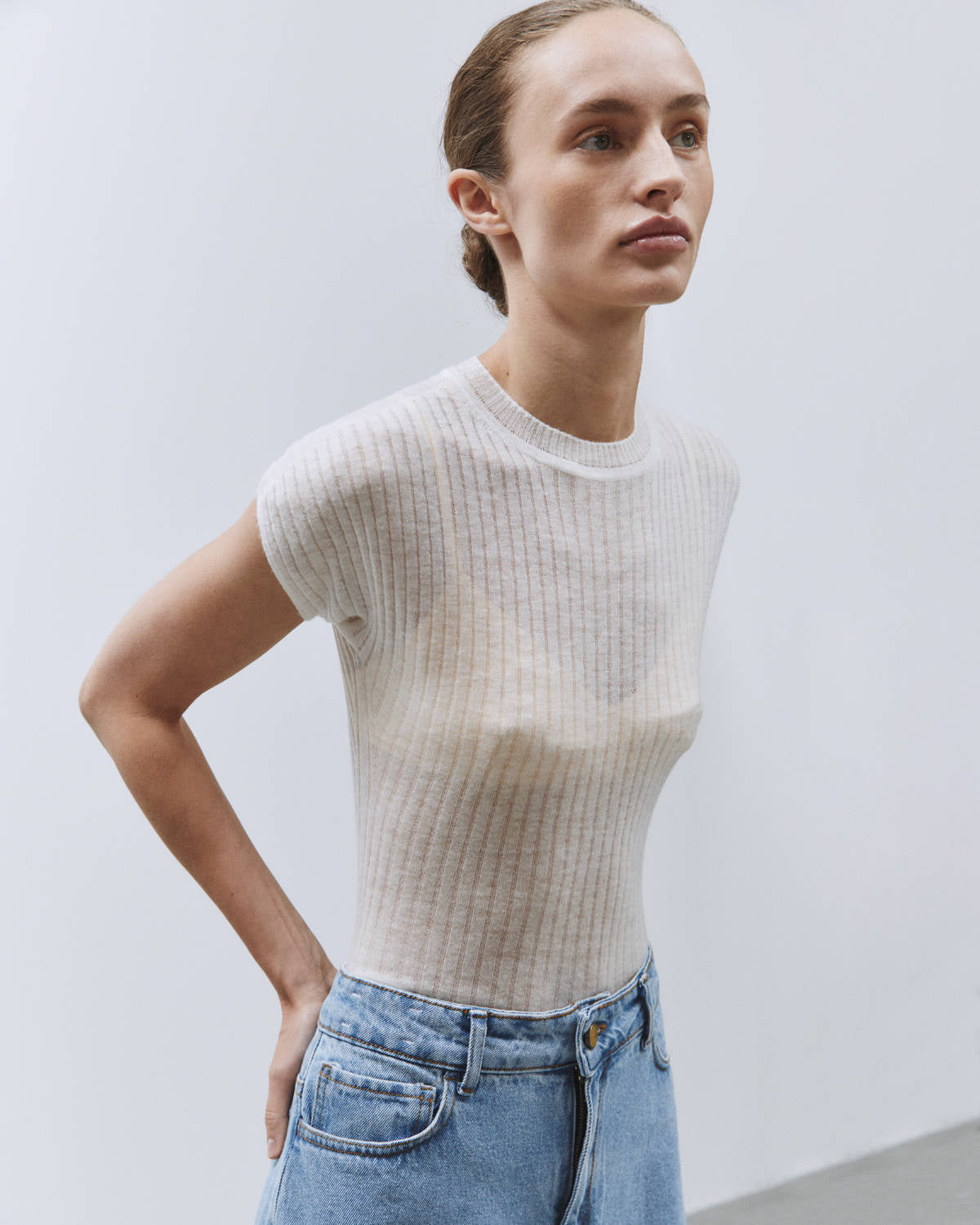 SLIM KNIT T-SHIRT