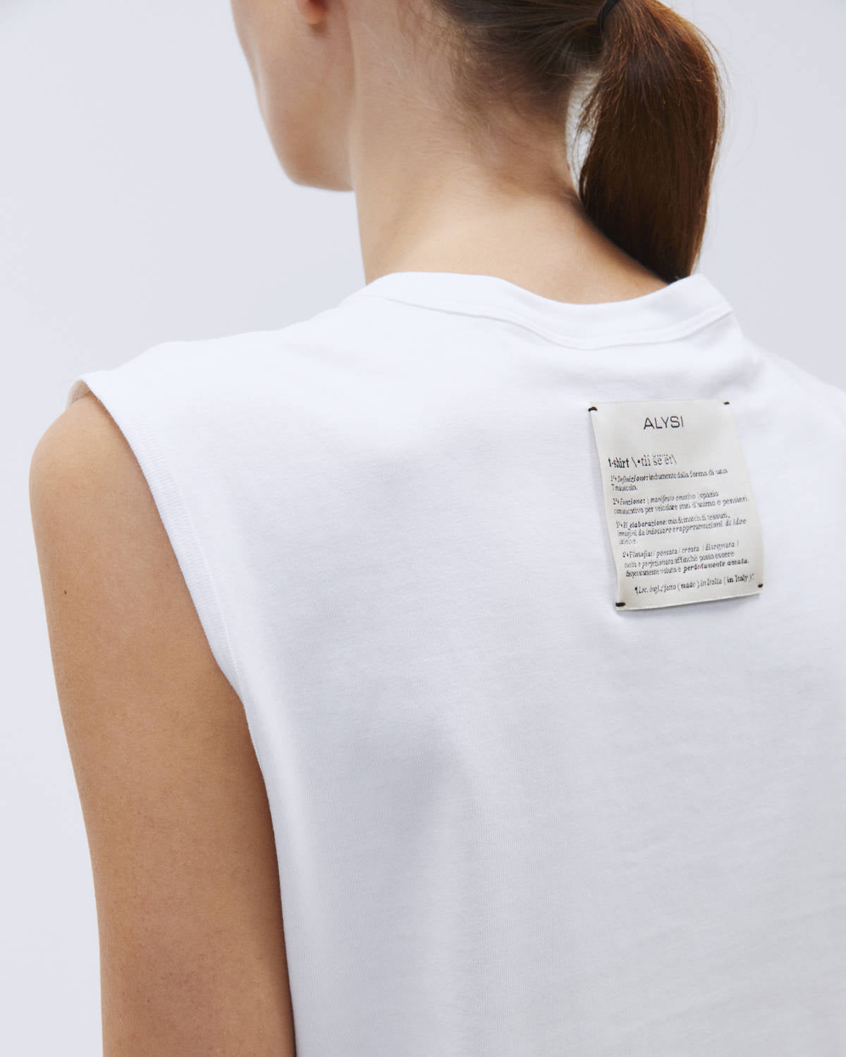 EMBROIDERED MILK TANK TOP WITH CORAL EMBROIDERY