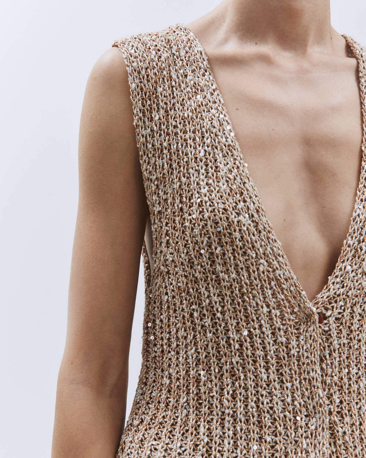 SEQUIN KNIT VEST