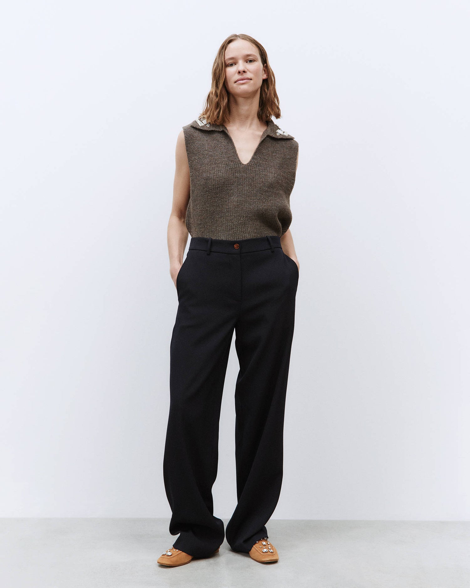 REGULAR TAILORED TROUSERS